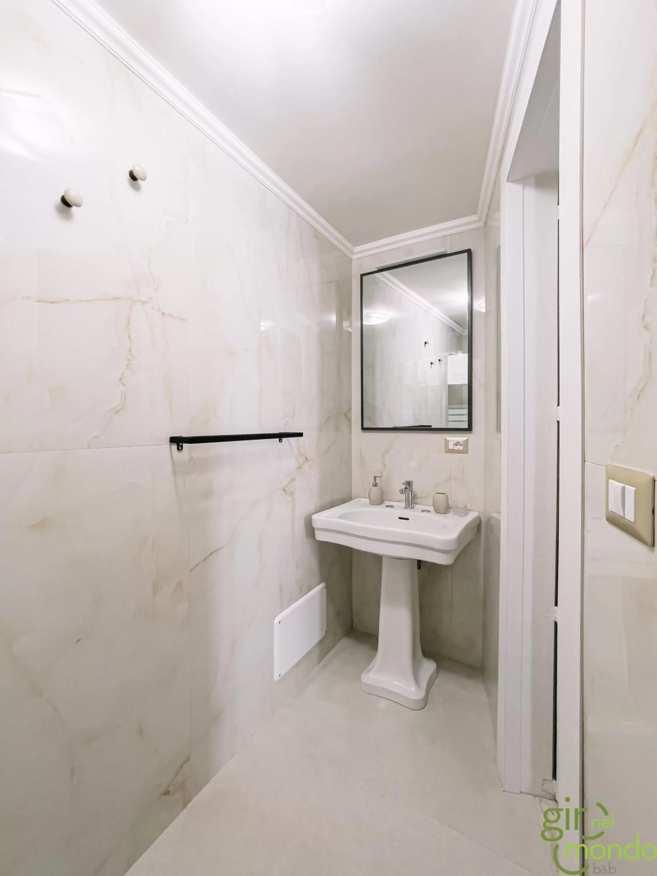 Shower in Giro nel mondo