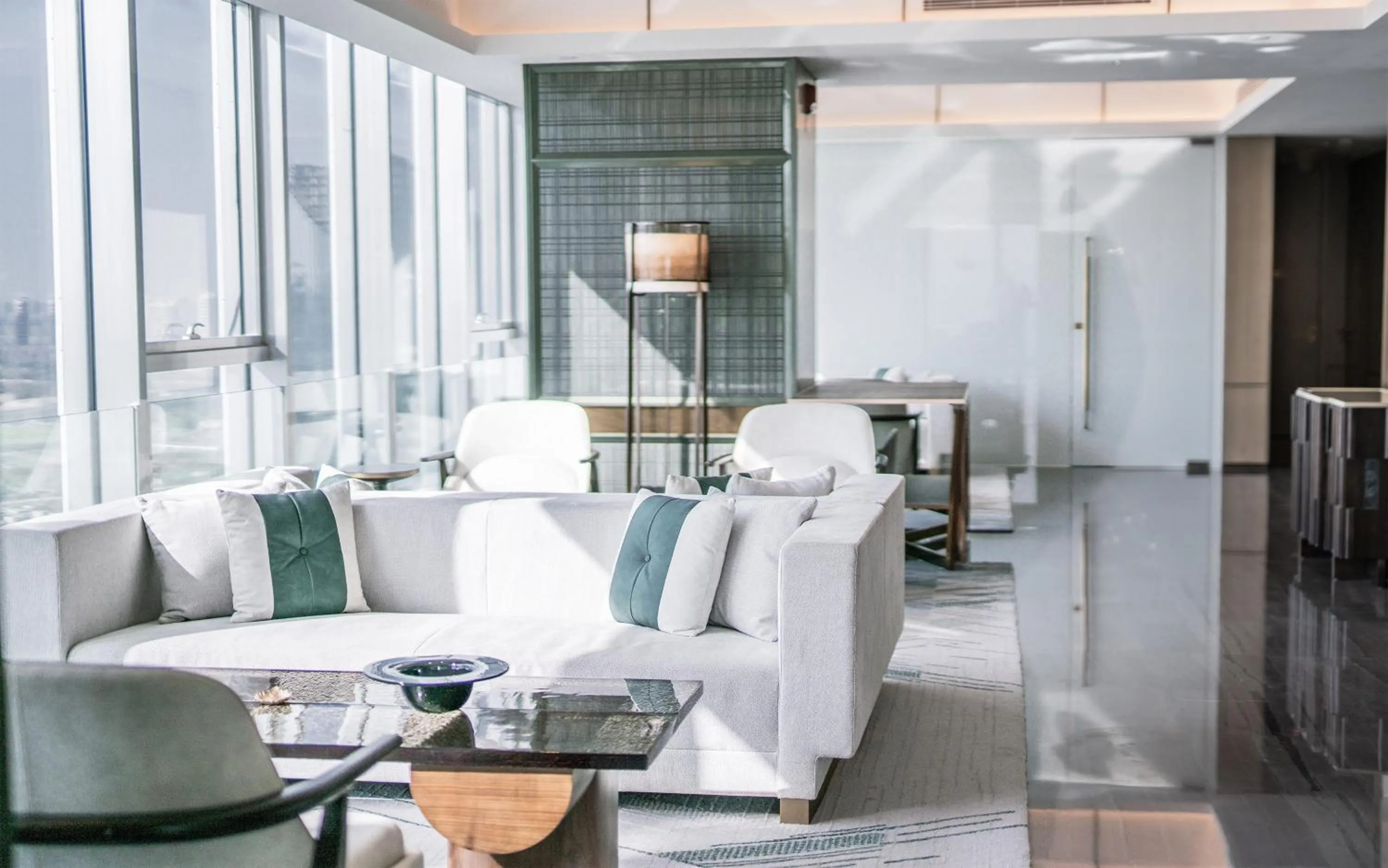 Restaurant/places to eat in HUALUXE Xi'an Chanba by IHG-西安浐灞华邑酒店-Near Xi'an International Convention Exhibition Center and Shopping mall and The Romantic show of Xi'an-Free Luggage Storage-English Service