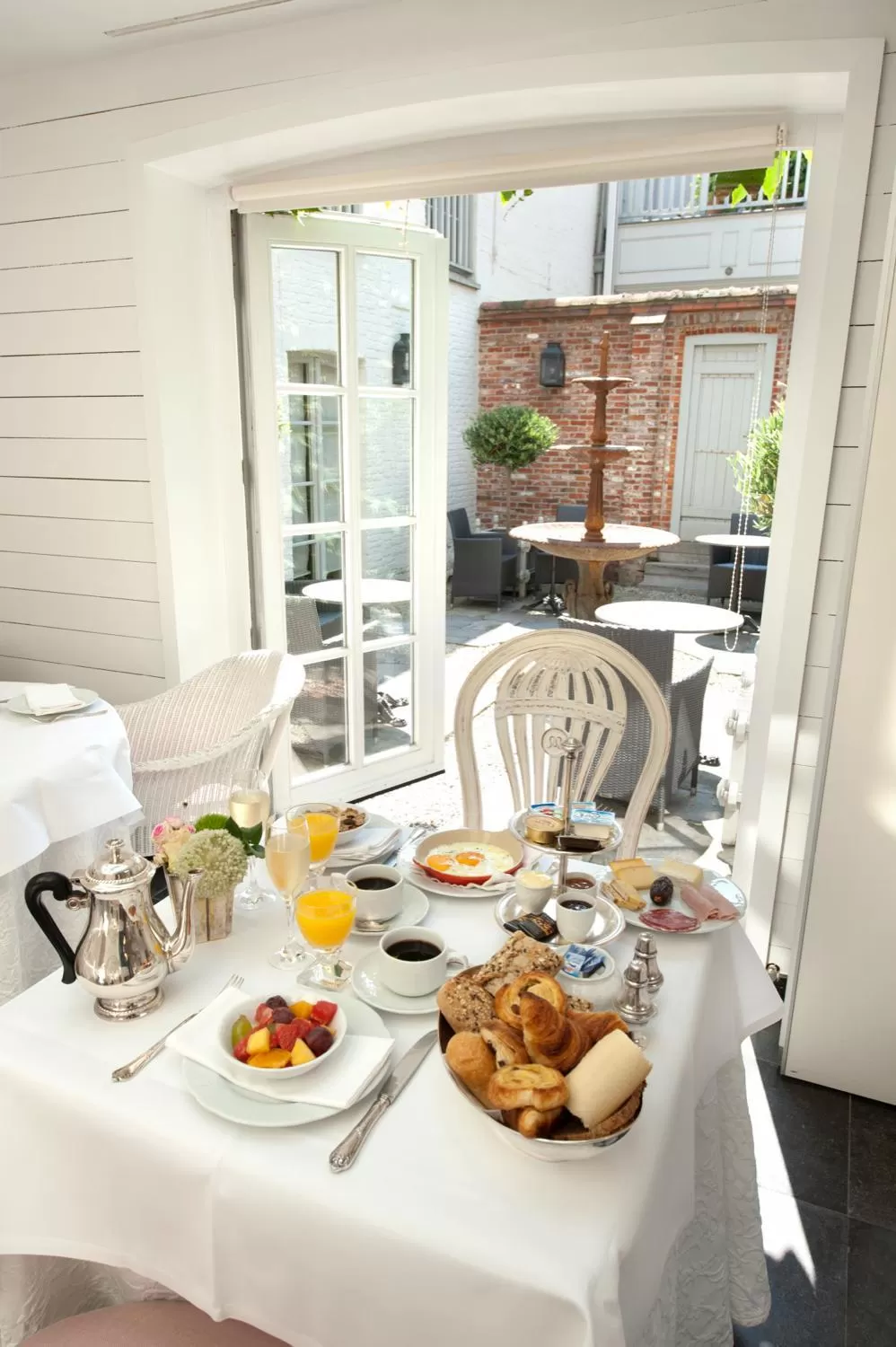 Breakfast in Pand 17 - Charming Guesthouse