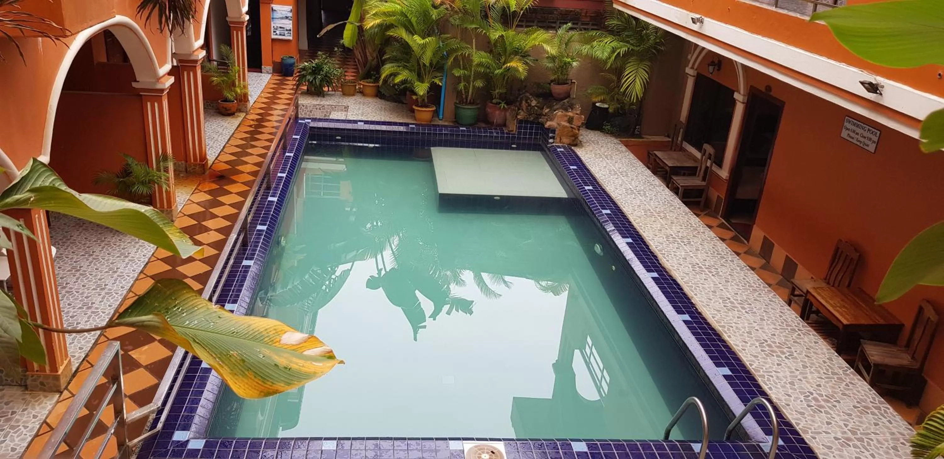 Restaurant/places to eat, Pool View in Apex Koh Kong Hotel