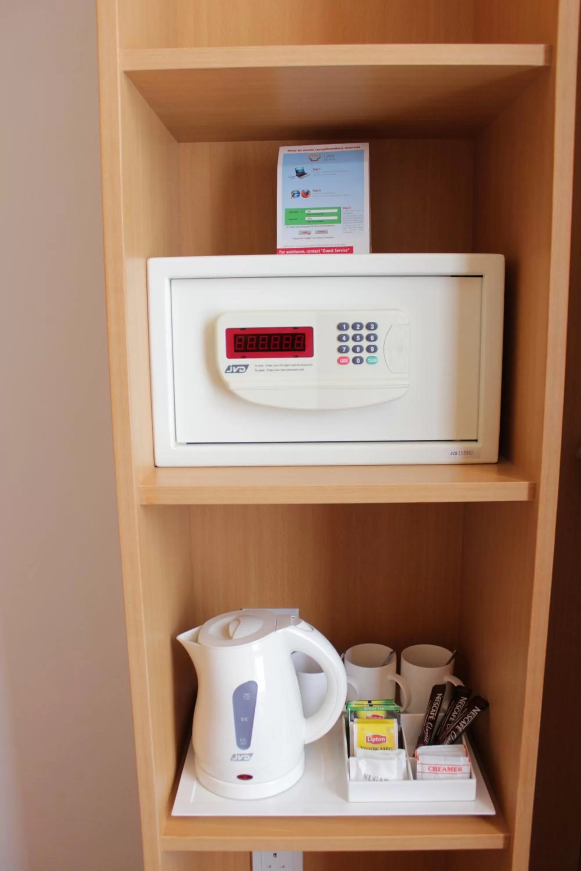 Coffee/tea facilities in Ibis Singapore Novena