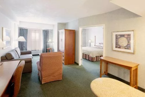Photo of the whole room, Bed in Staybridge Suites San Antonio Airport by IHG
