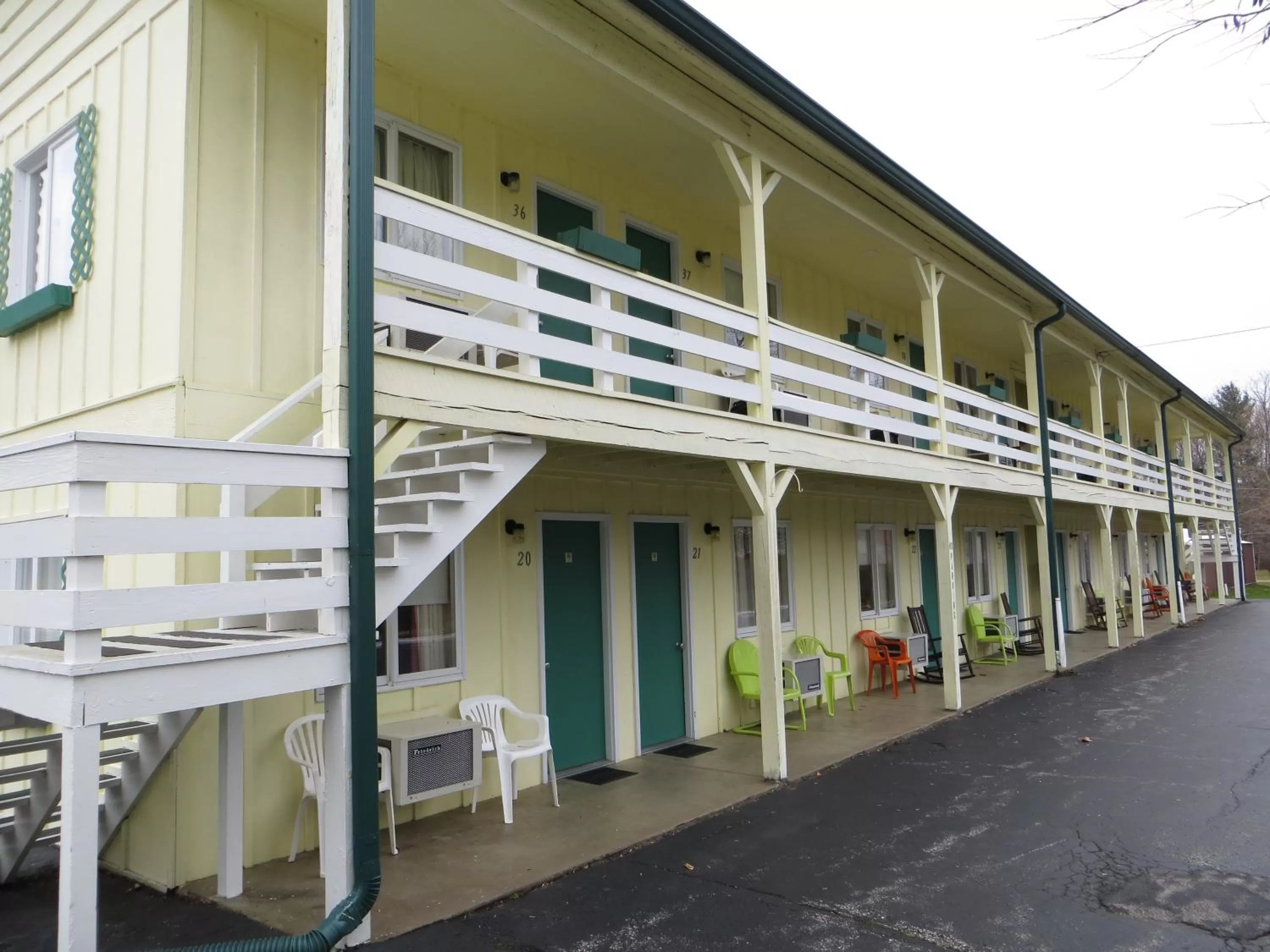 Property building in Green Valley Motor Lodge