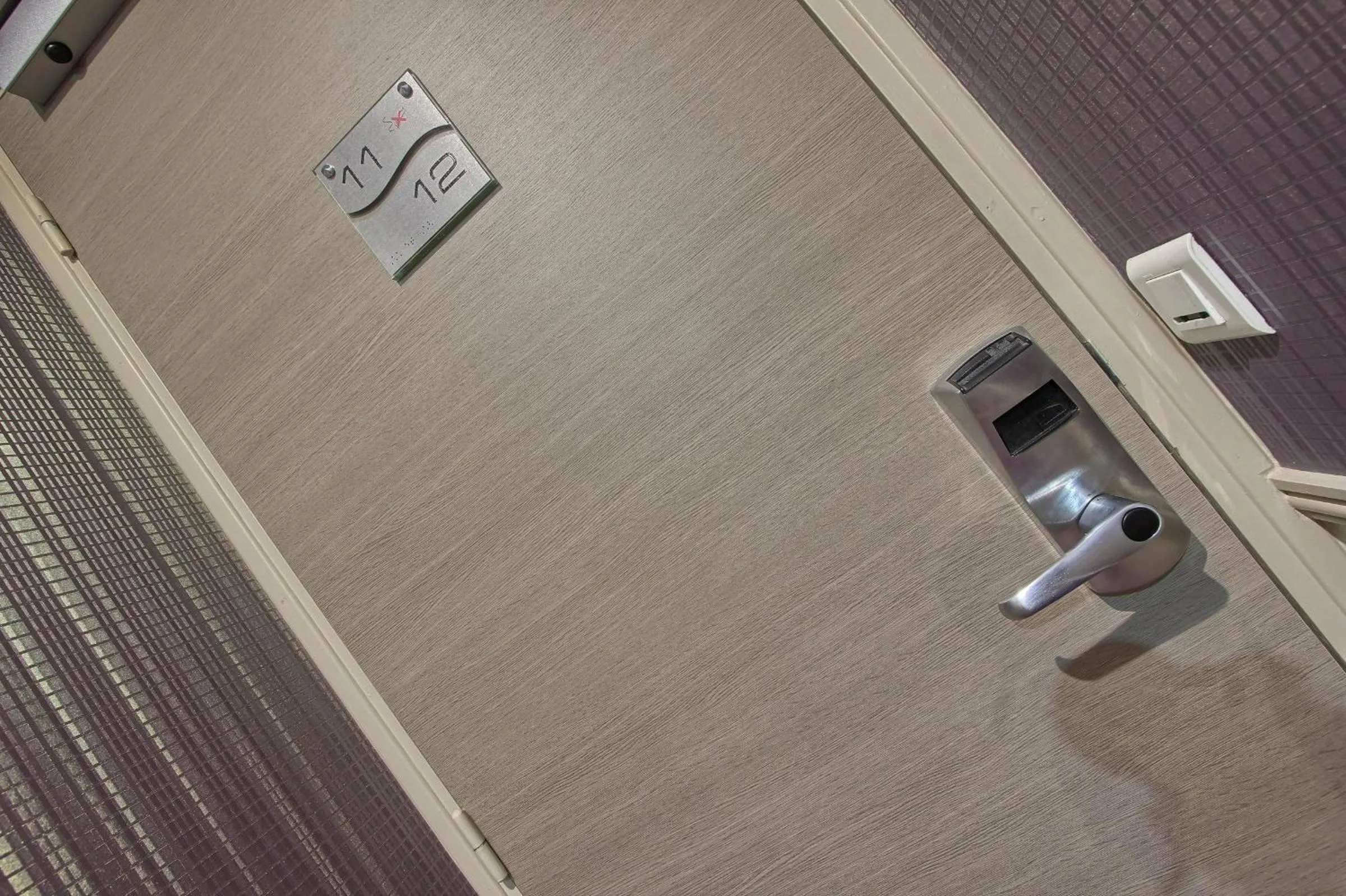 Decorative detail in Villa Margaux Opéra Montmartre