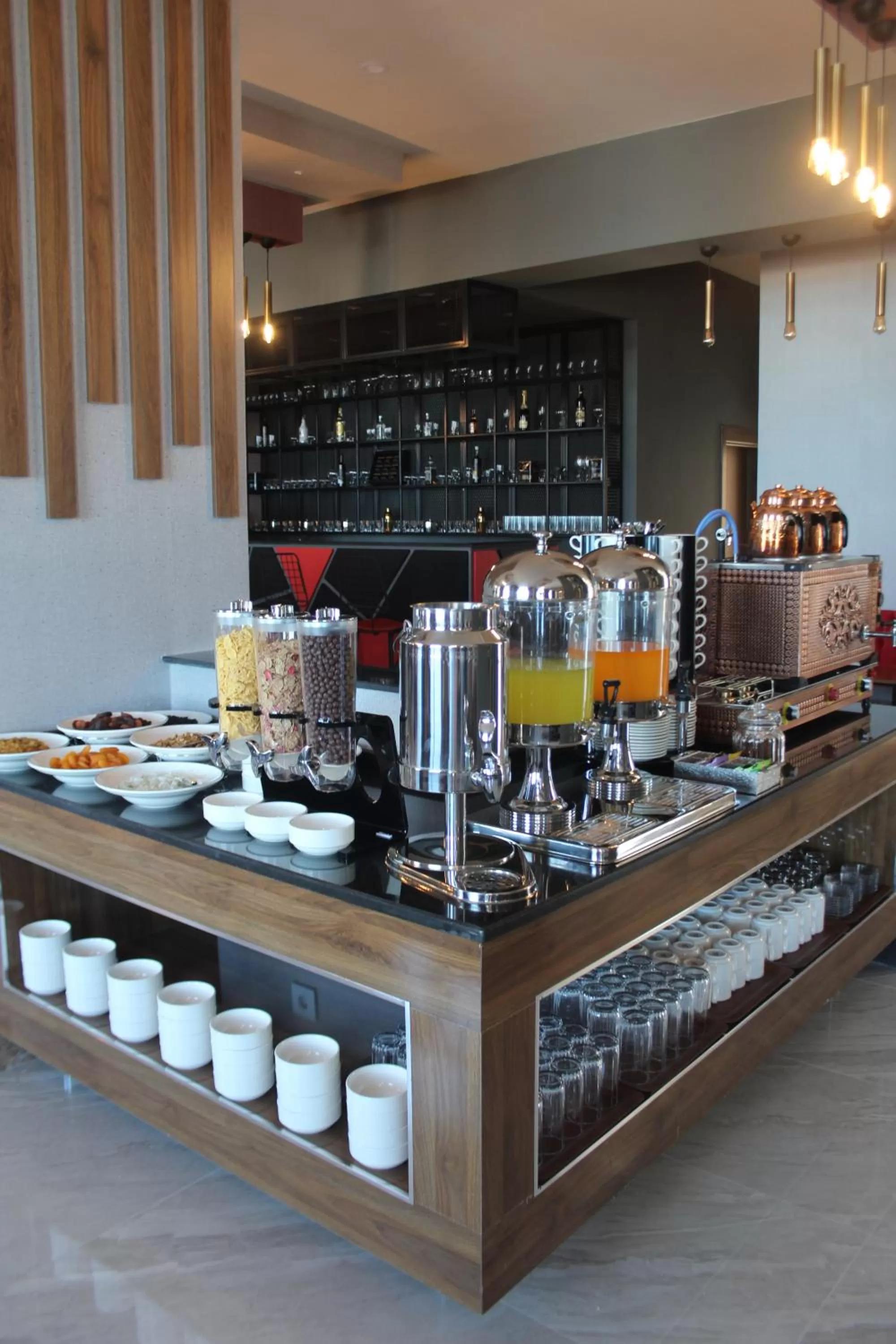 Nightclub / DJ in Ramada by Wyndham Van