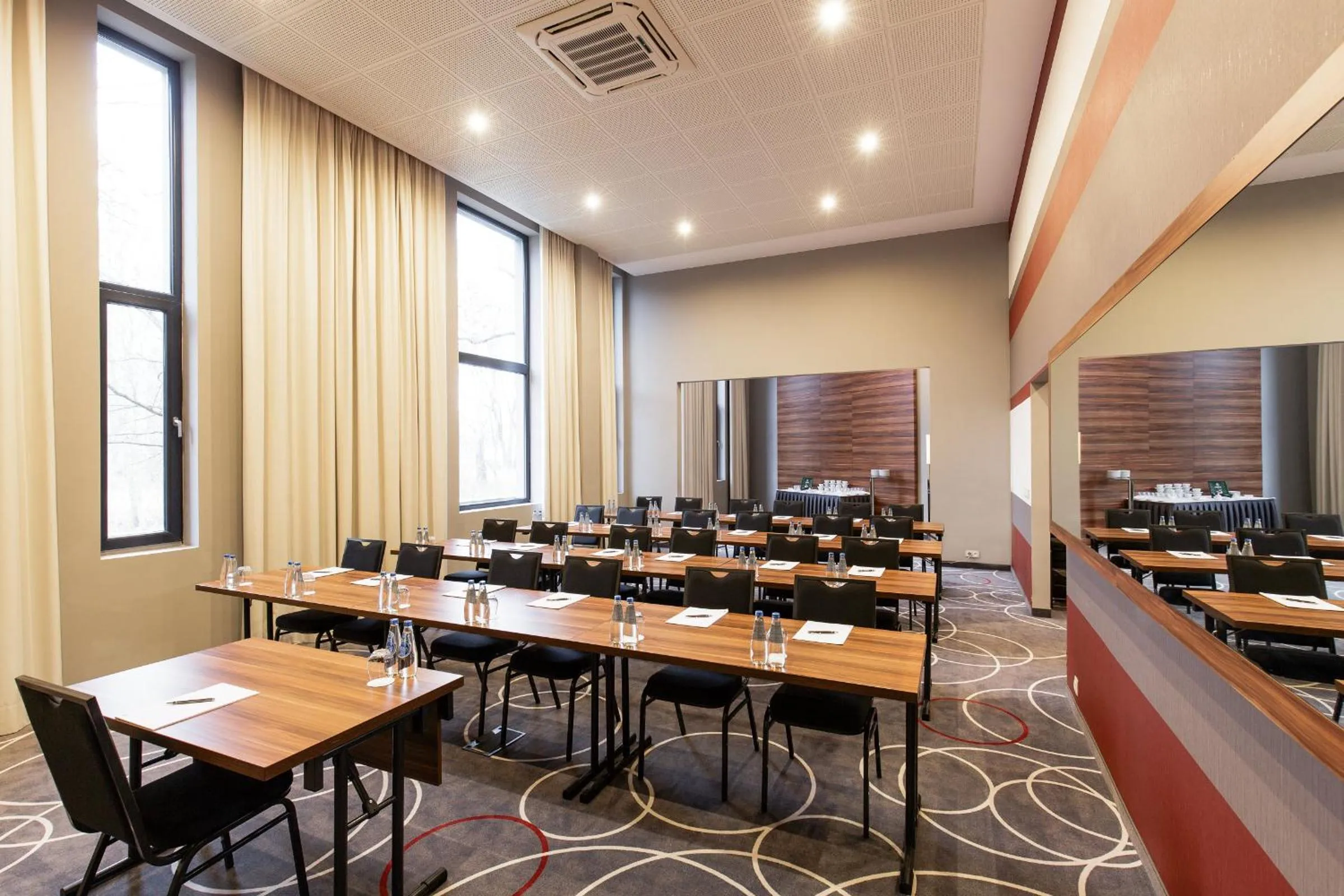 Banquet/Function facilities in Warsaw Plaza Hotel