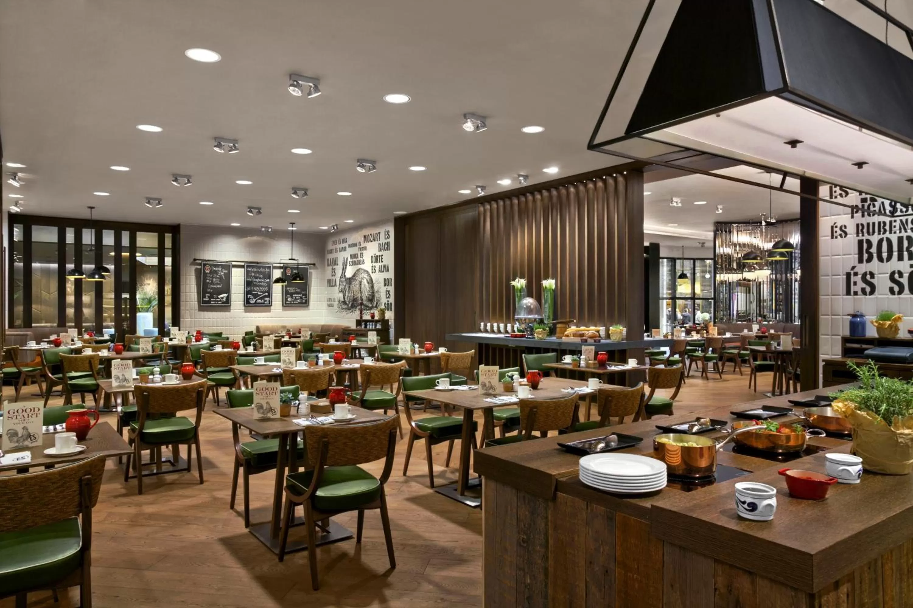 Restaurant/places to eat in Kempinski Hotel Corvinus Budapest