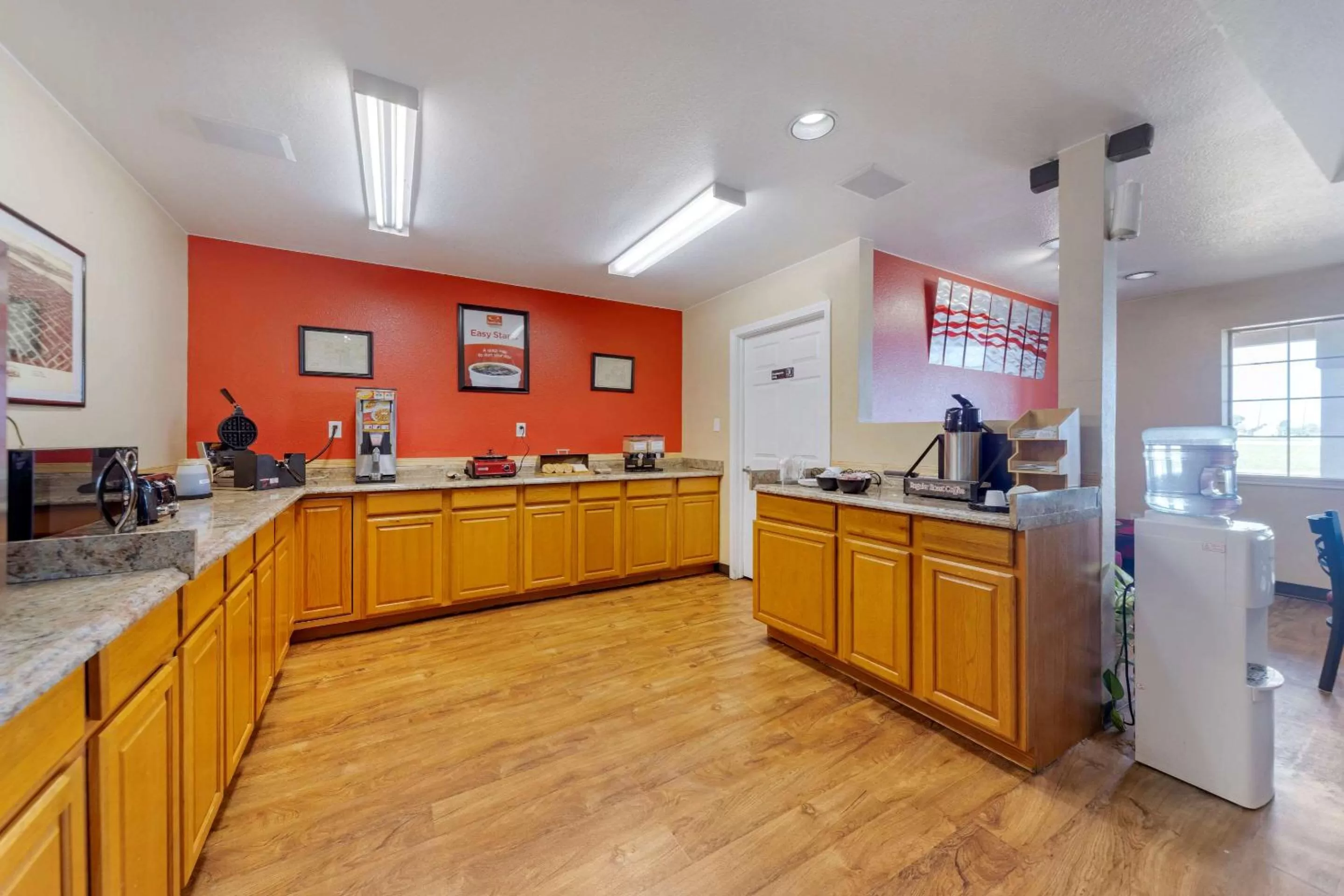 Restaurant/places to eat in Econo Lodge