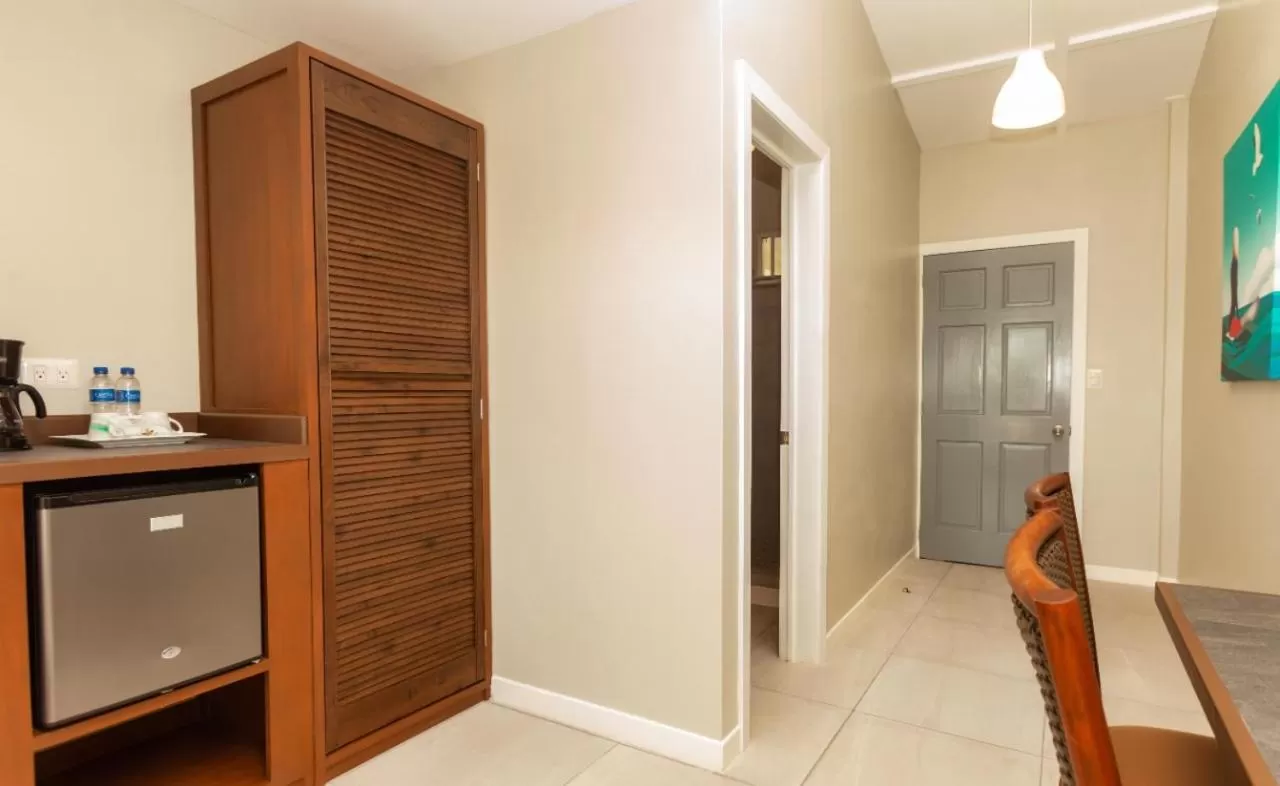 wardrobe in Hotel Roca Sunzal