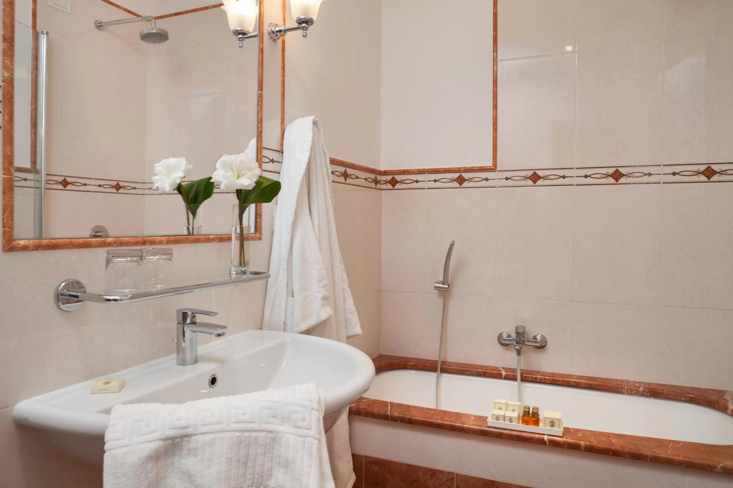 Bathroom in Hotel Executive