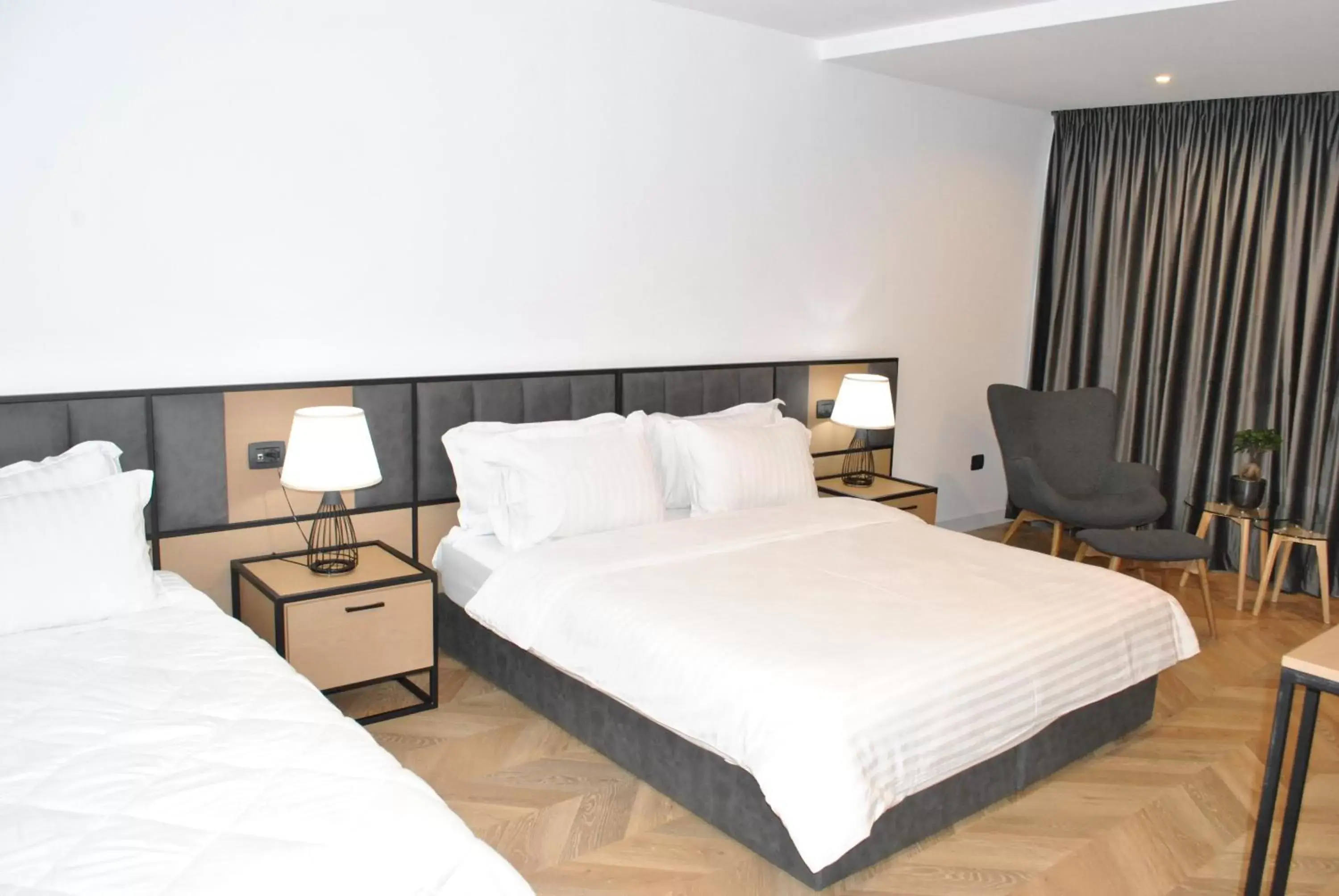 Deluxe Triple Room in Prime Hotel Deluxe Triple Room in Prime Hotel