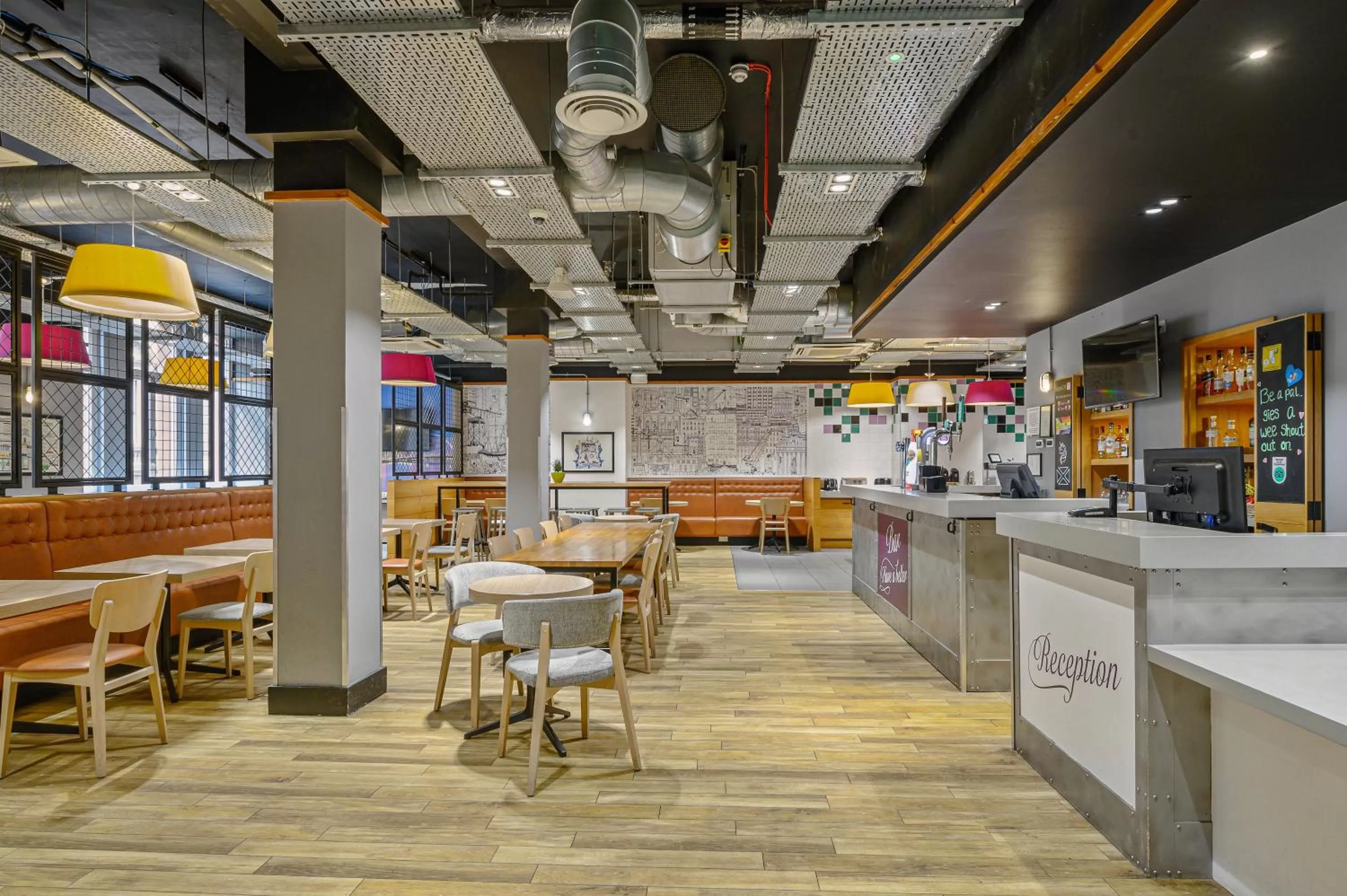 Restaurant/places to eat in ibis Styles Glasgow Centre George Square