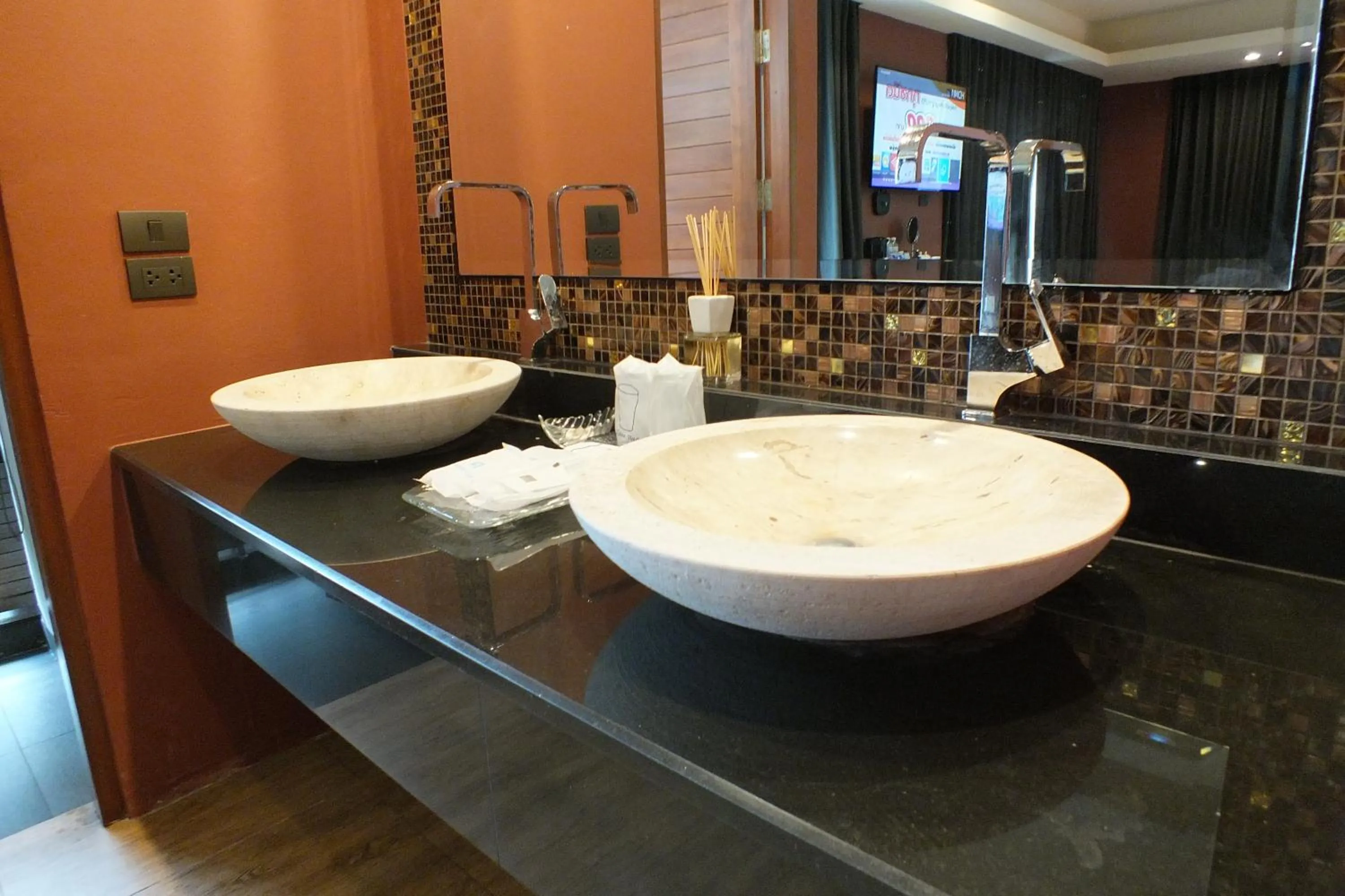 Bathroom in Avatar Railay-Adults Only