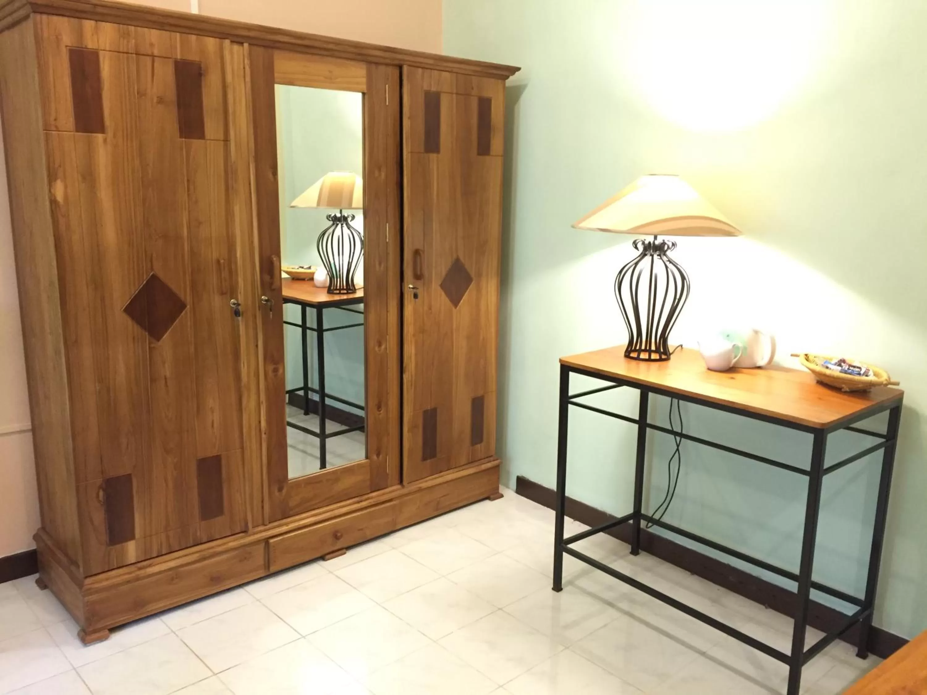 Decorative detail in Le leopard d 'argent