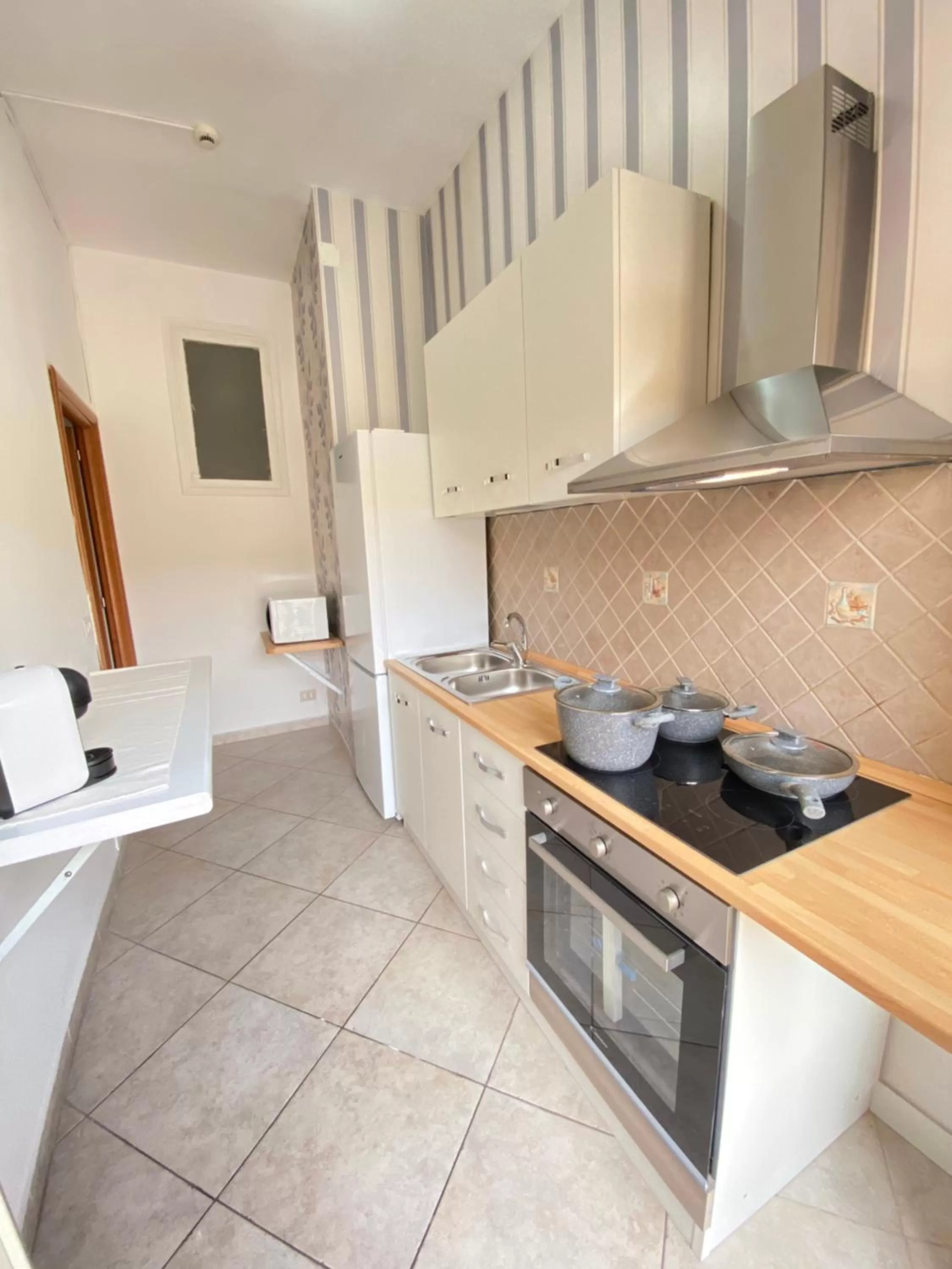 Kitchen or kitchenette in Hotel Europeo Napoli