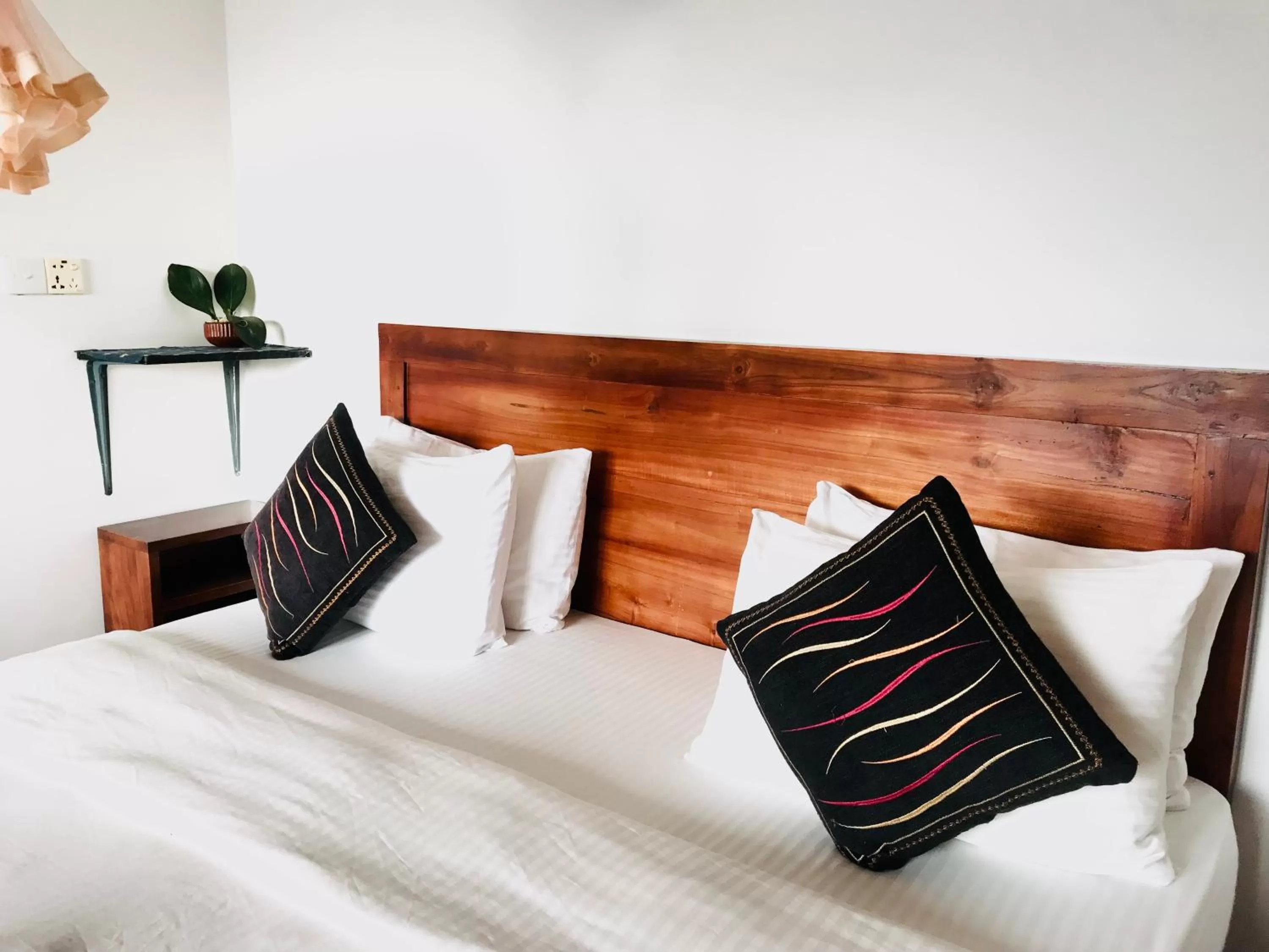 Bed in Ella HIDE VIEW