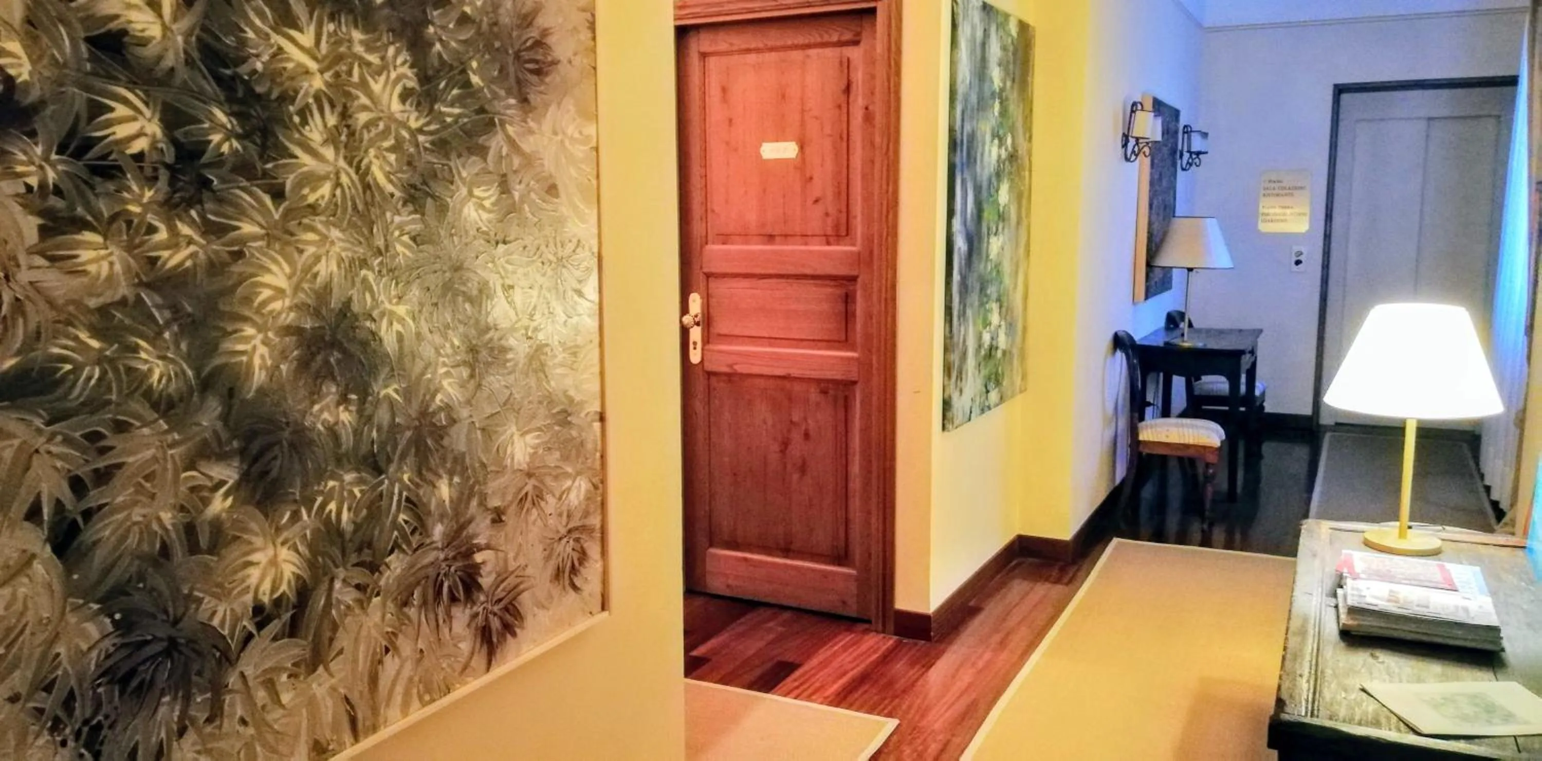 Decorative detail in Hotel & Ristorante degli Angeli