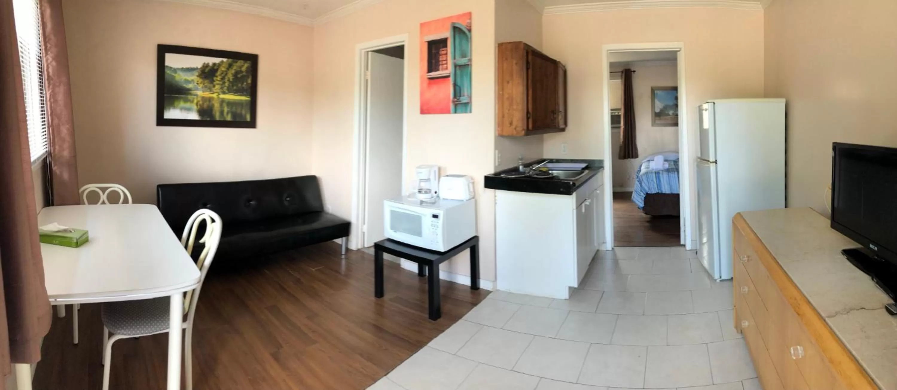 Dining Area in Wasaga Motel Inn
