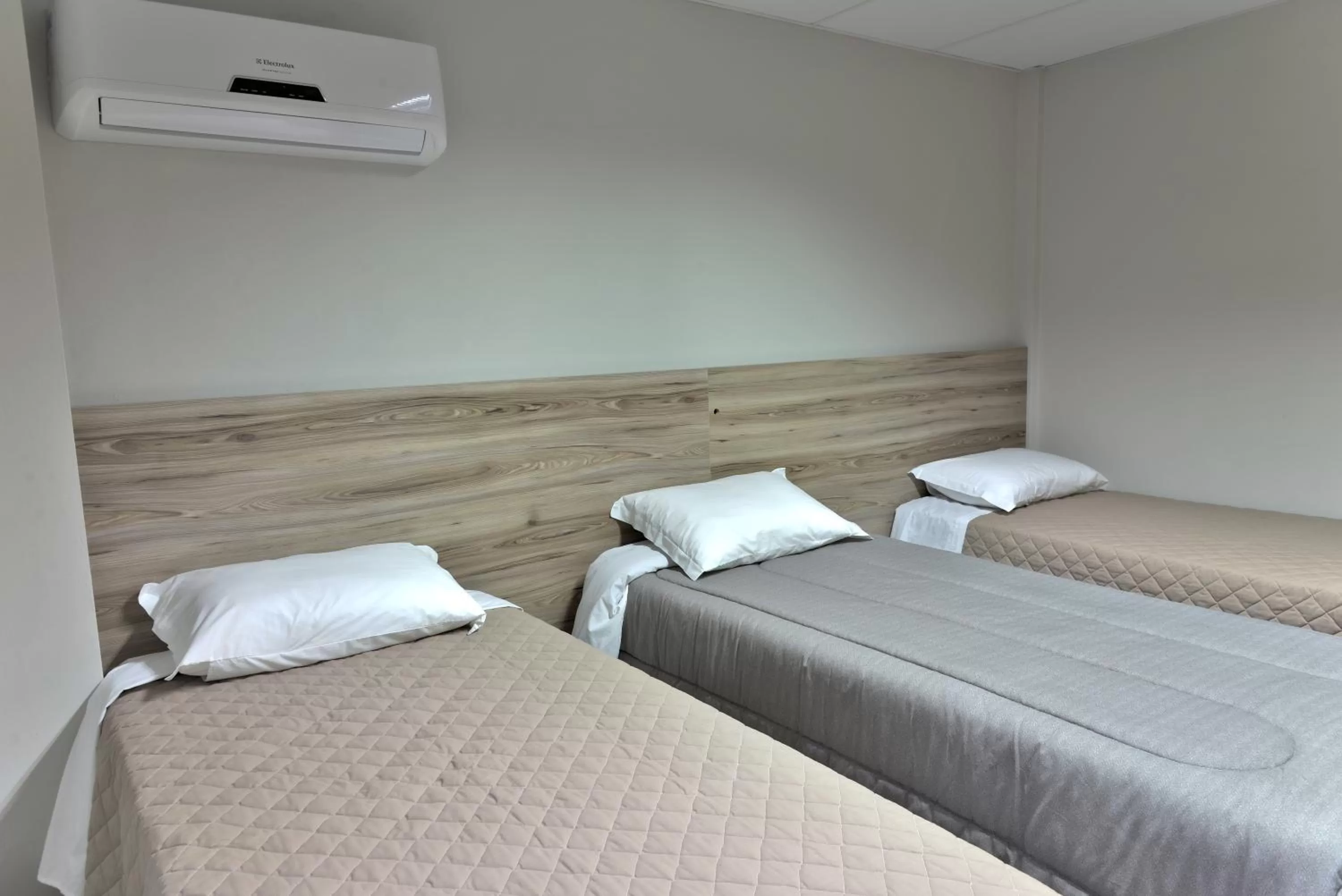 Bedroom, Bed in Hotel Guerra - Pousada Montebelo