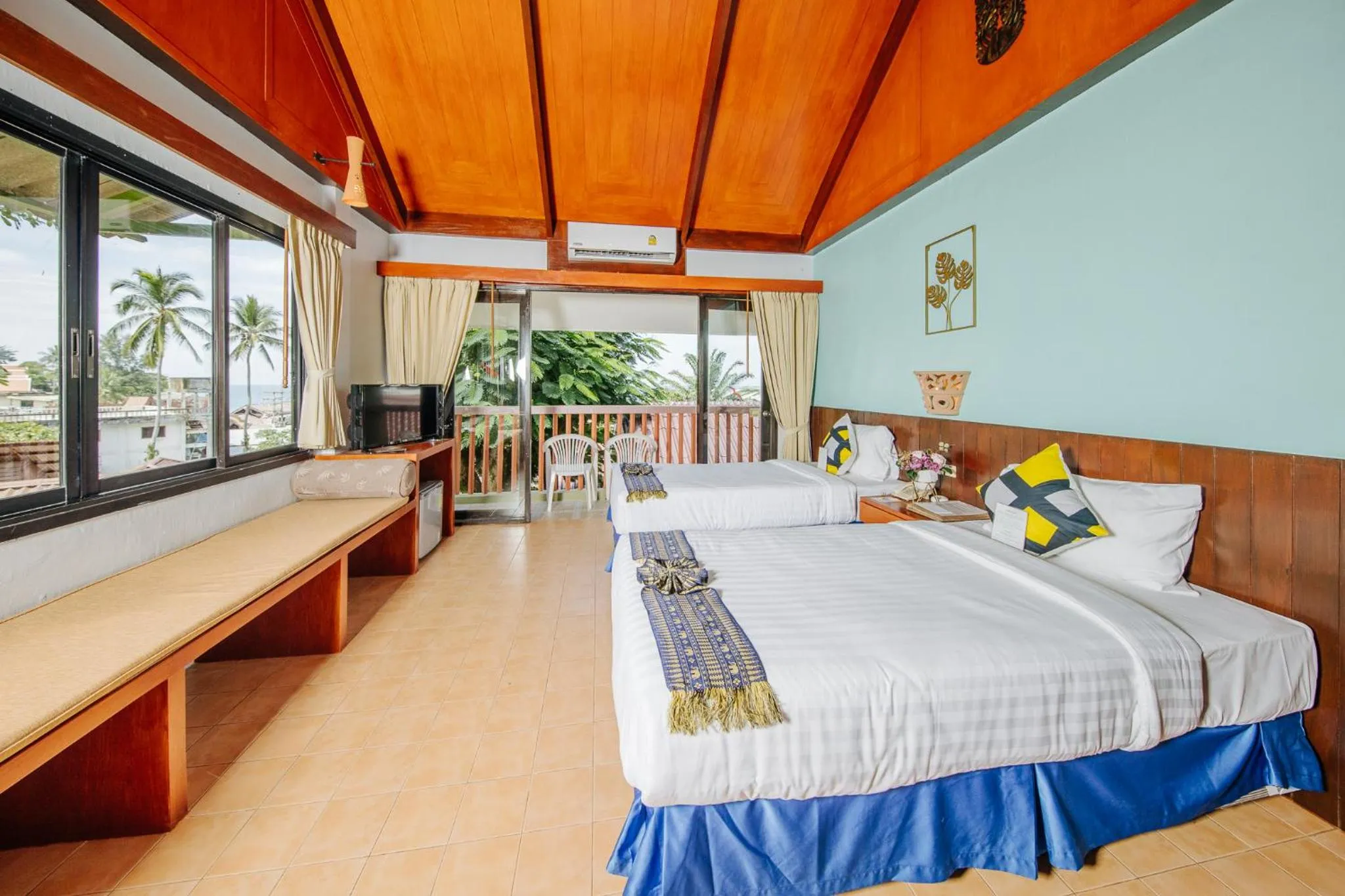 Photo of the whole room, Bed in Karona Resort & Spa - SHA Extra Plus