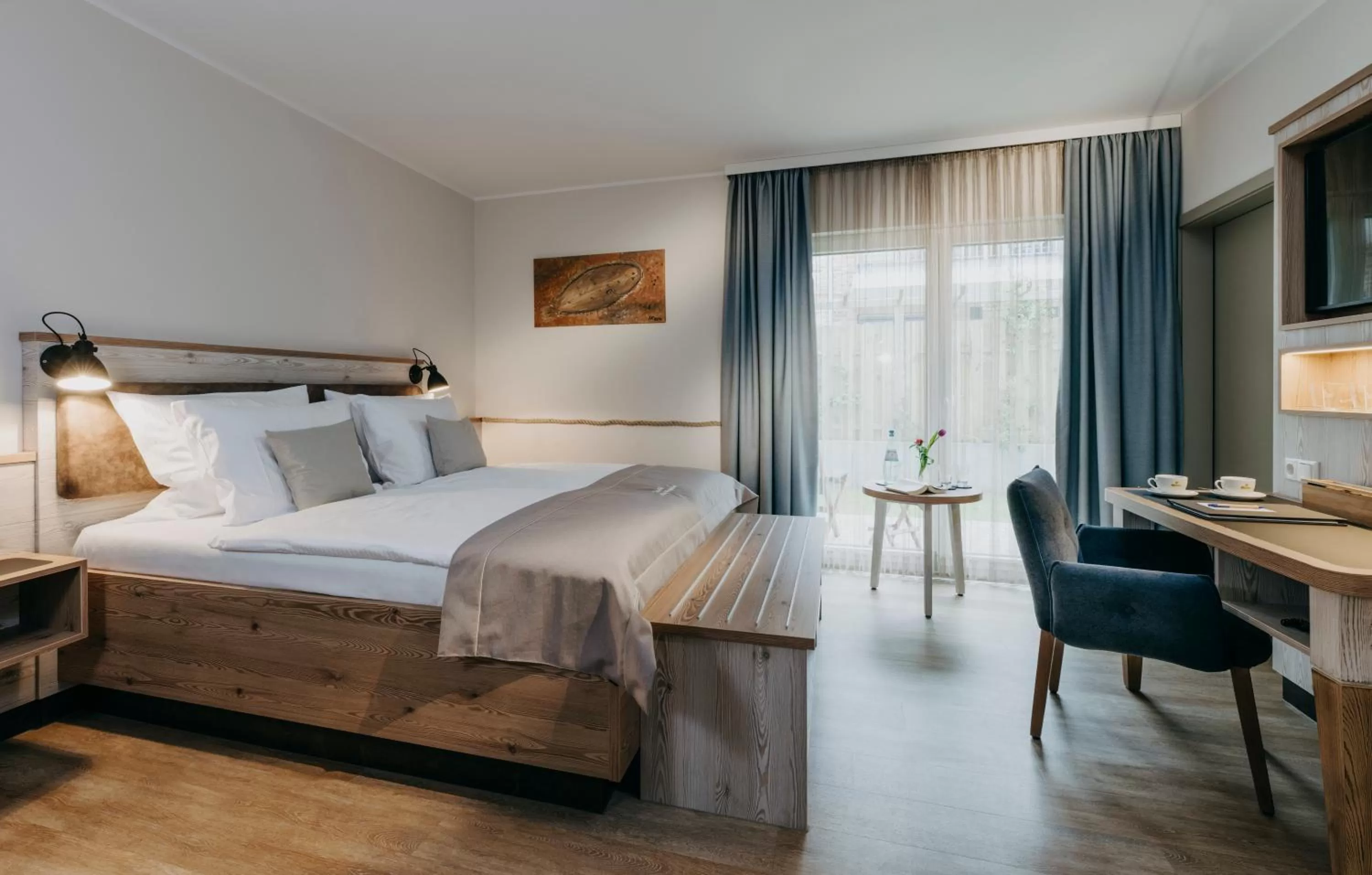 Photo of the whole room, Bed in Hotel Alter Muschelsaal