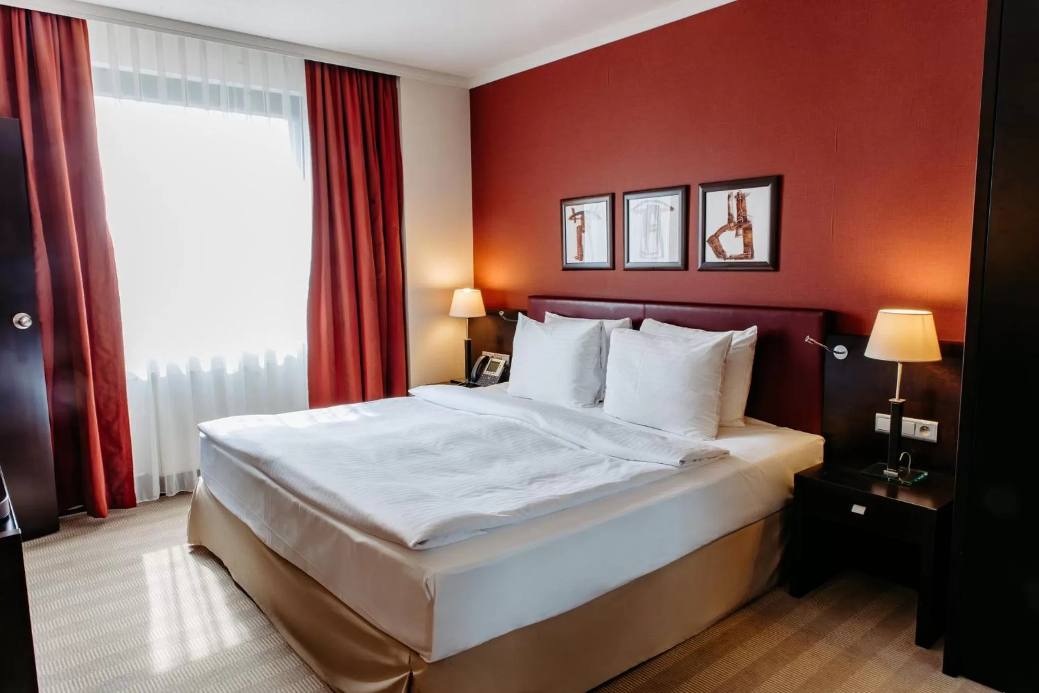 Photo of the whole room, Bed in Crowne Plaza Bratislava by IHG