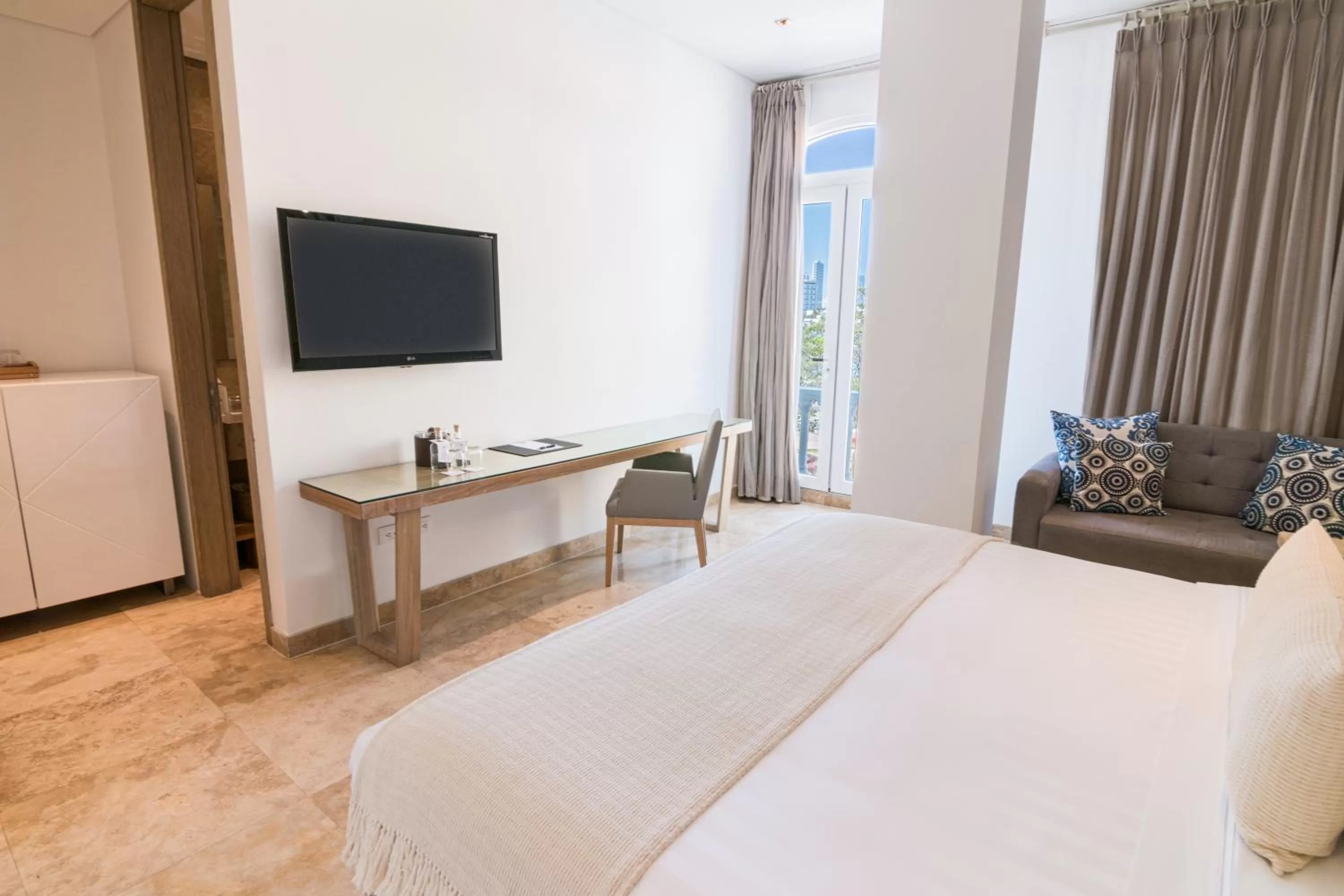 Bed in GHL Arsenal Hotel