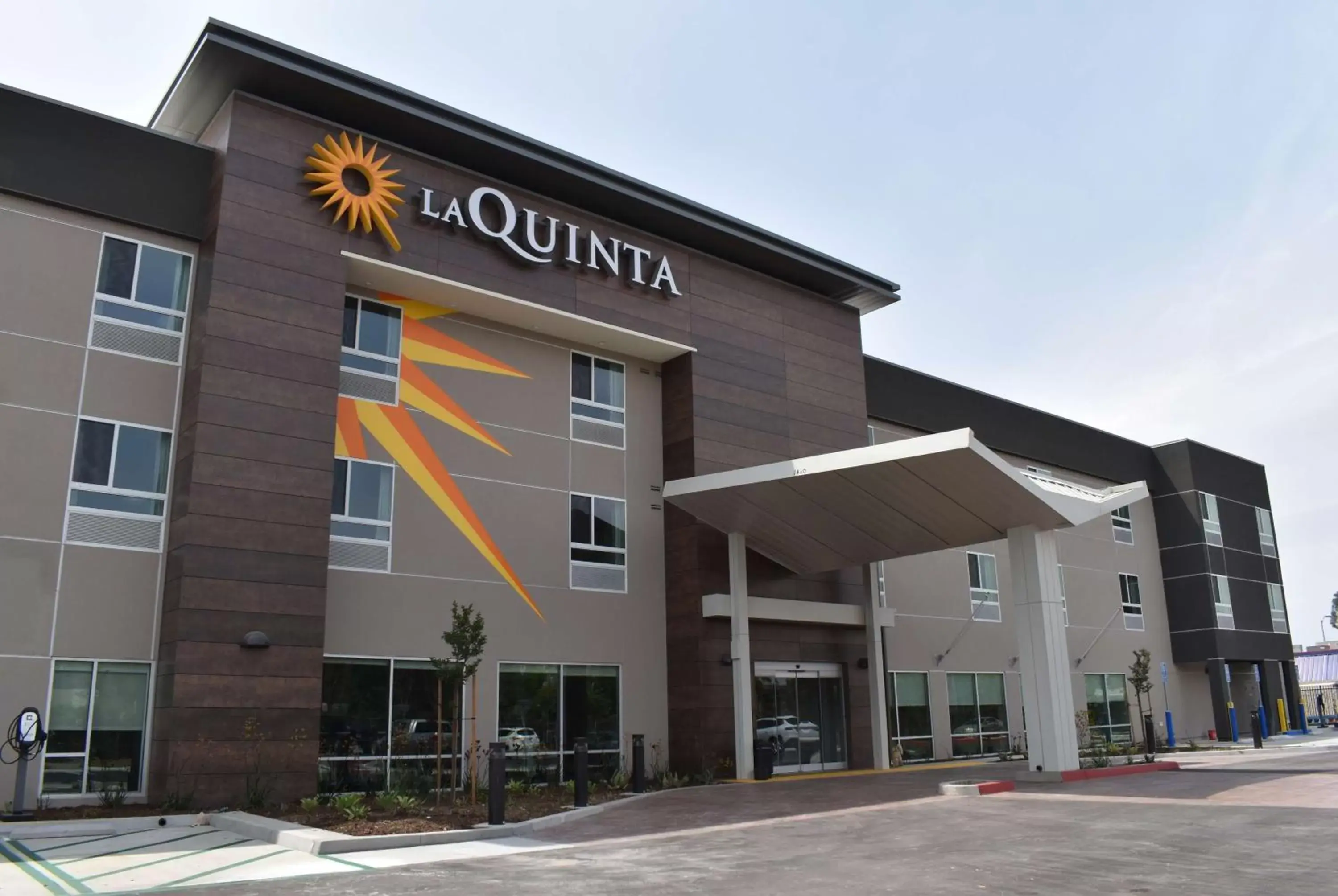 La Quinta Inn & Suites by Wyndham San Bernardino La Quinta Inn & Suites by Wyndham San Bernardino