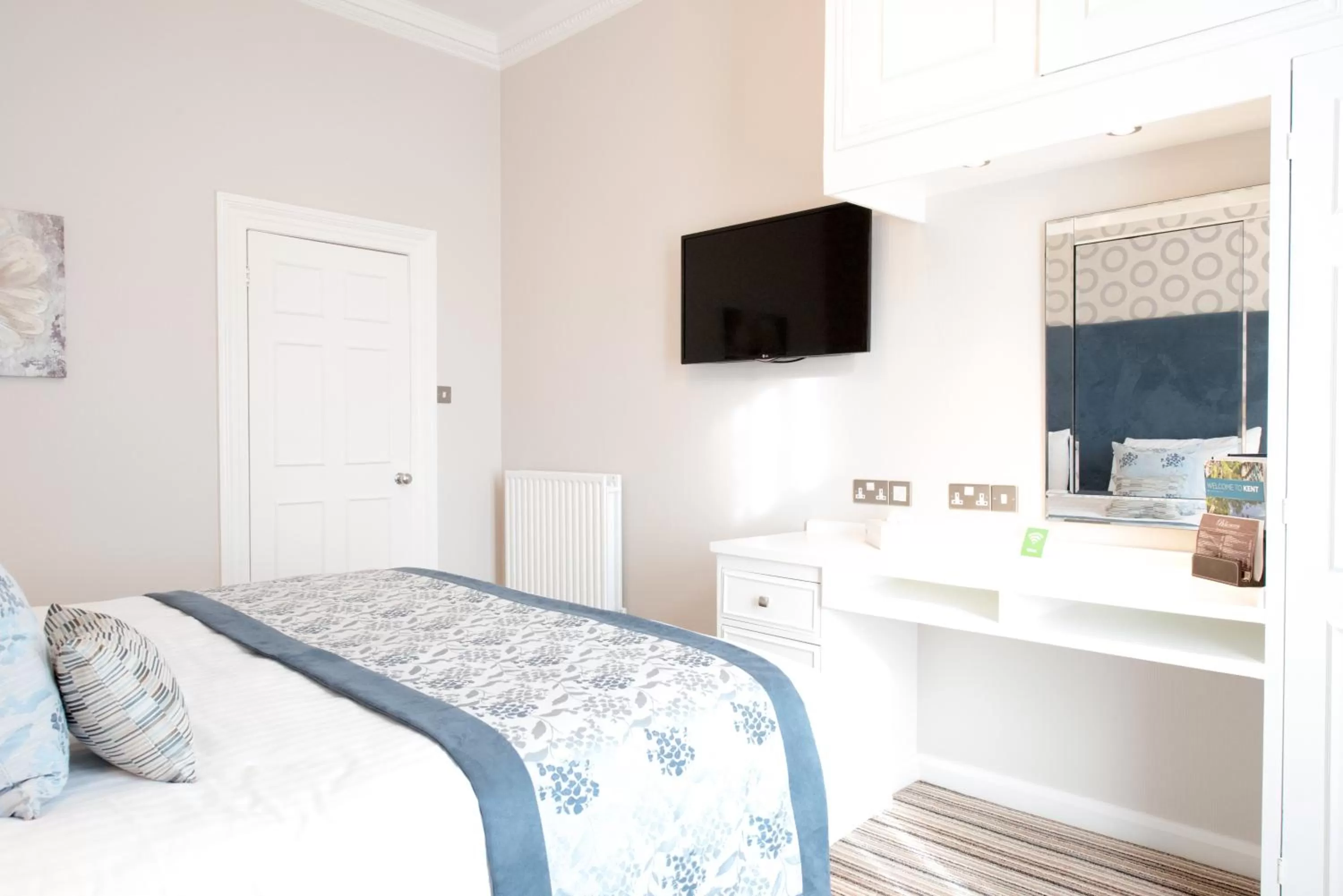 Bed in Burlington Hotel, BW Premier Collection by Best Western