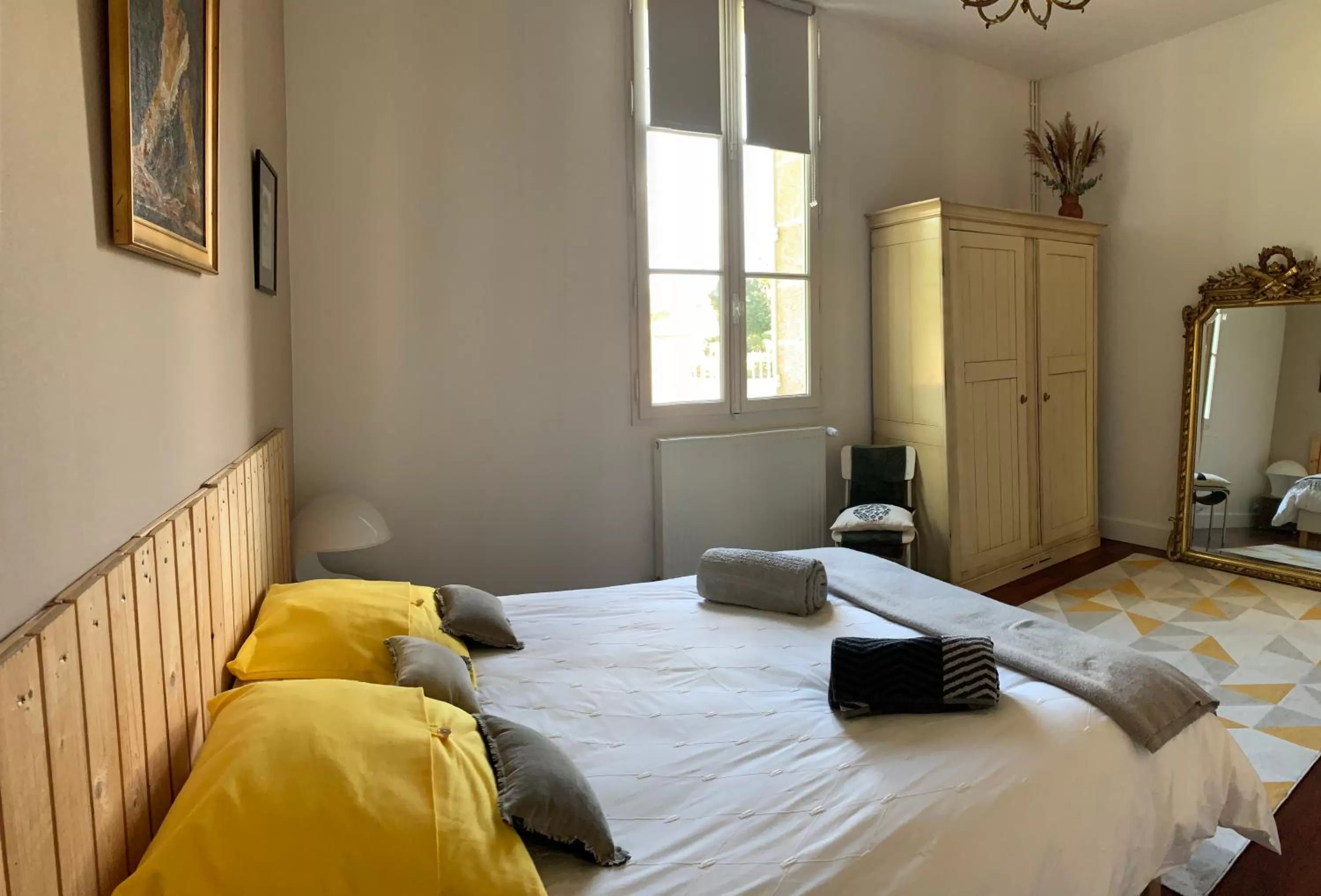 Bedroom, Bed in Suite privative Abella - Aile de maison bourgeoise