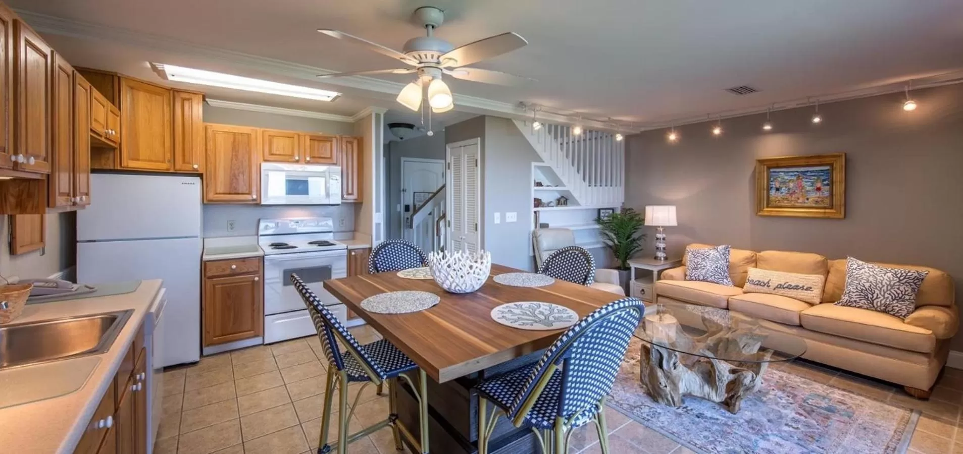 Kitchen or kitchenette in Villas by the Sea Resort & Conference Center