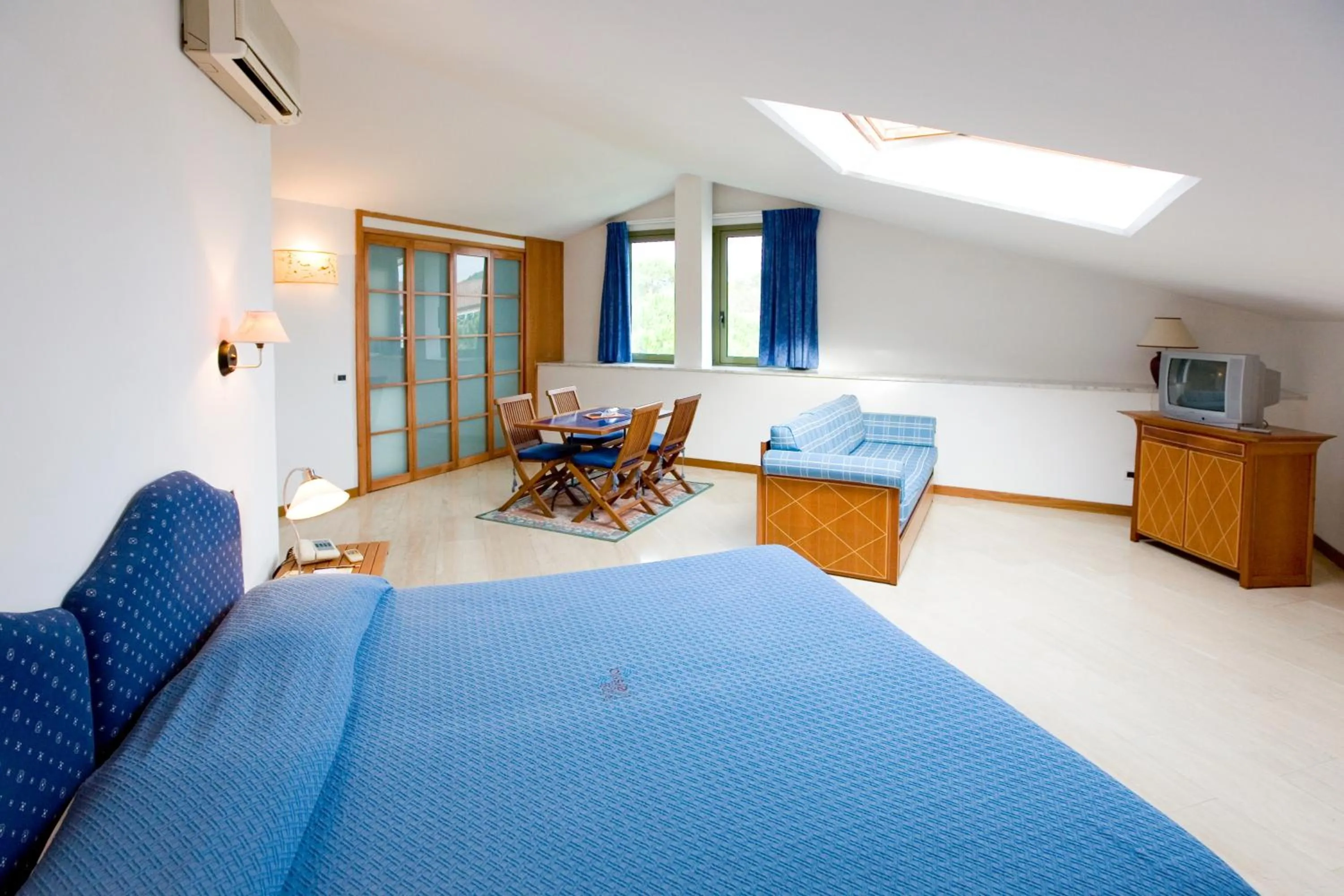 Photo of the whole room, Bed in Hotel Villa Undulna - Terme della Versilia