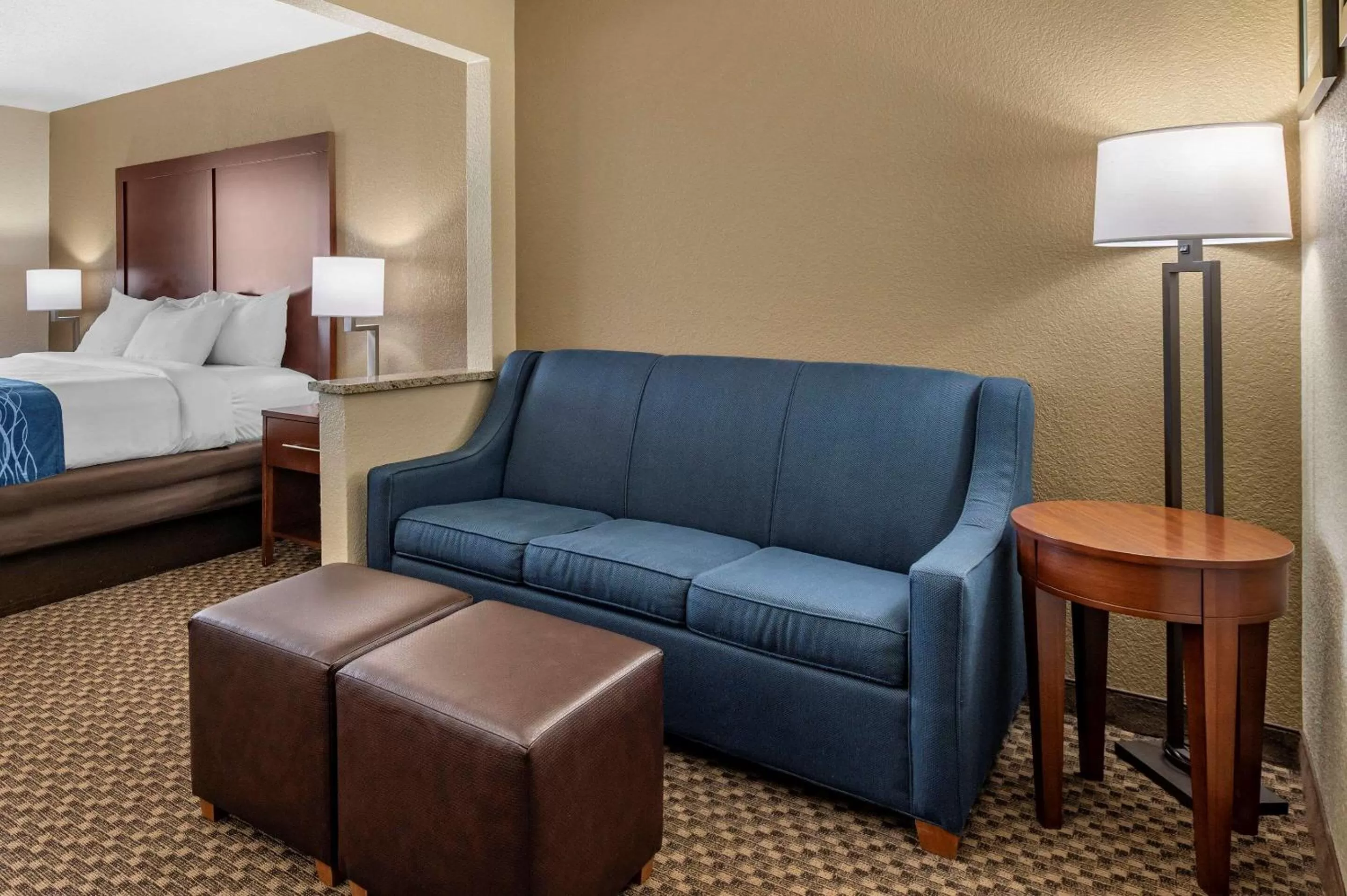 Photo of the whole room, Bed in Comfort Inn Near Kokomo Speedway