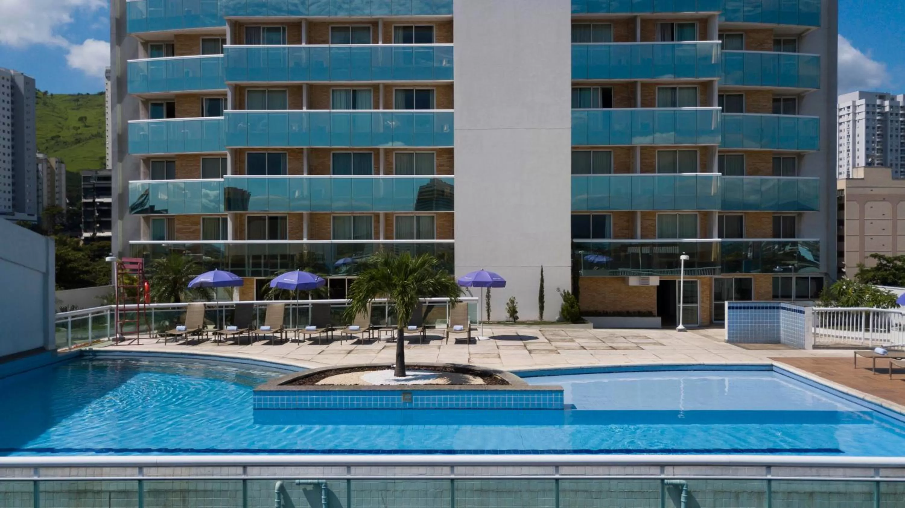 Pool view in Mercure Rio de Janeiro Nova Iguaçu
