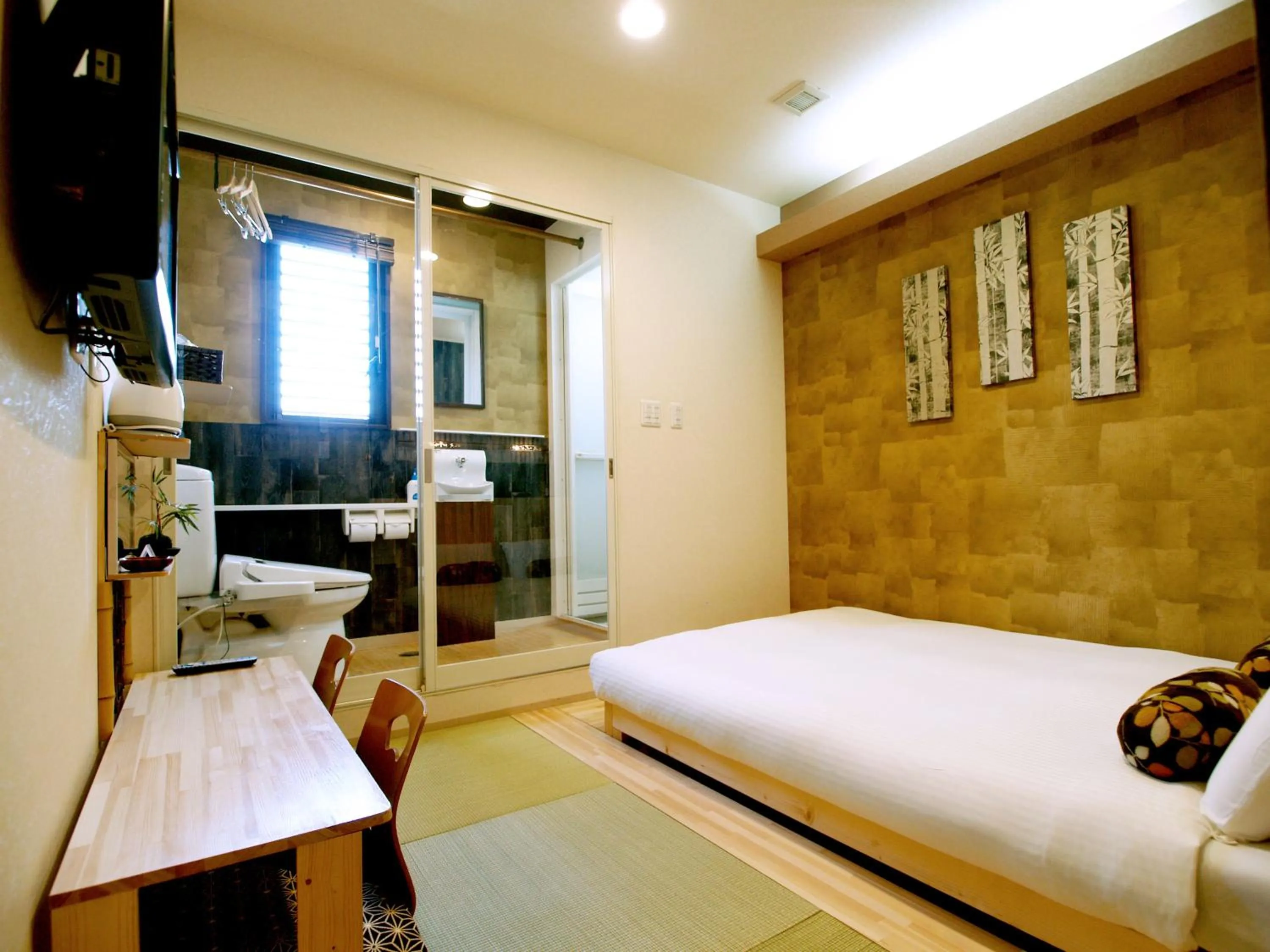 Photo of the whole room, Bed in Guesthouse Nara Komachi