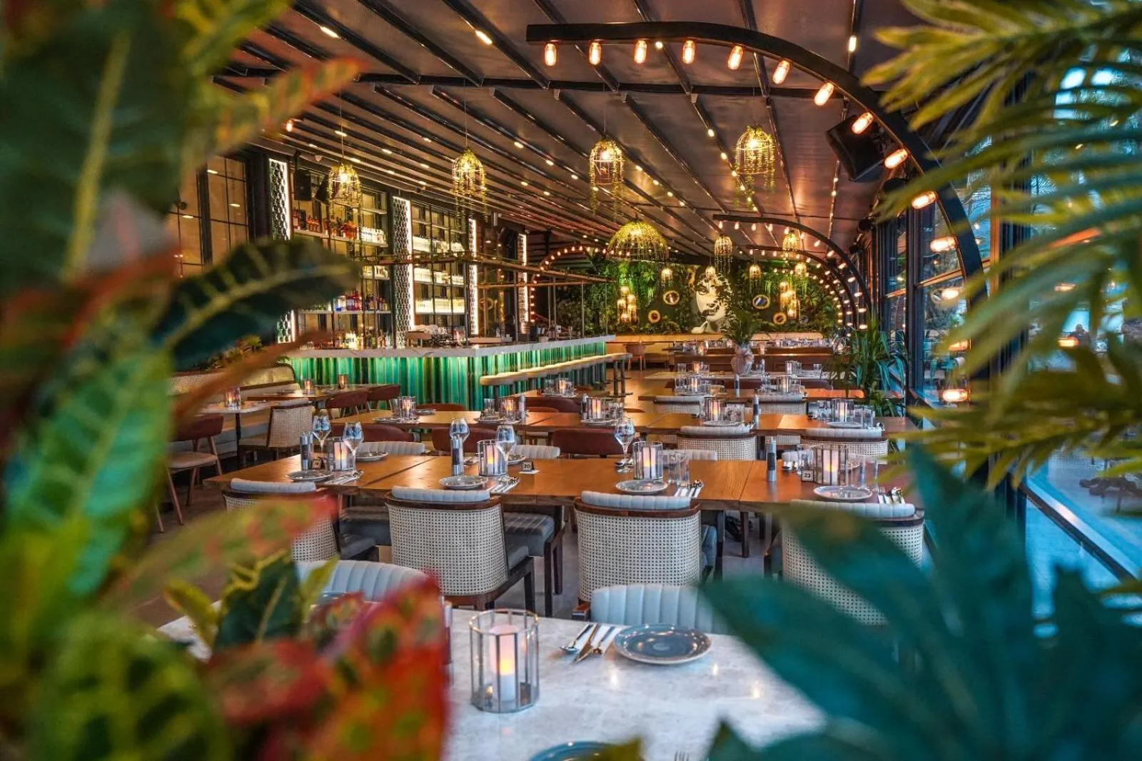 Restaurant/places to eat in Aurasia Beach Hotel