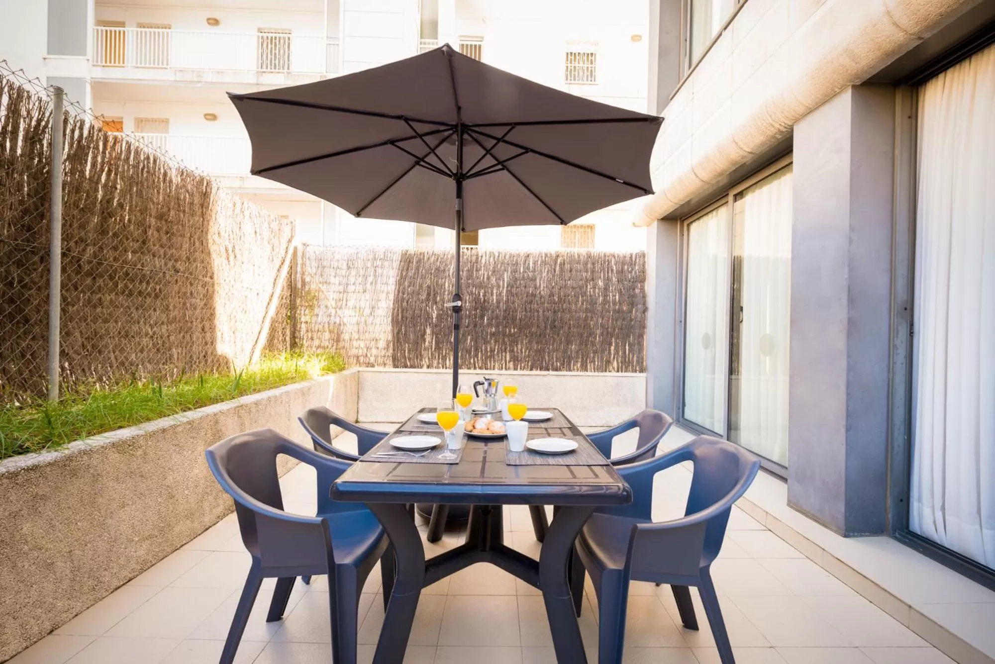 Day in Atenea Park Suites & Apartments