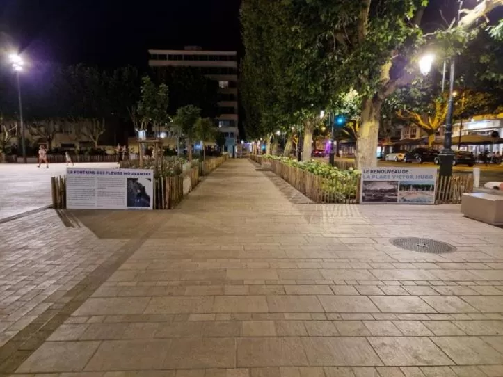 Night in Le National Sète Centre Gare,Ascenseur