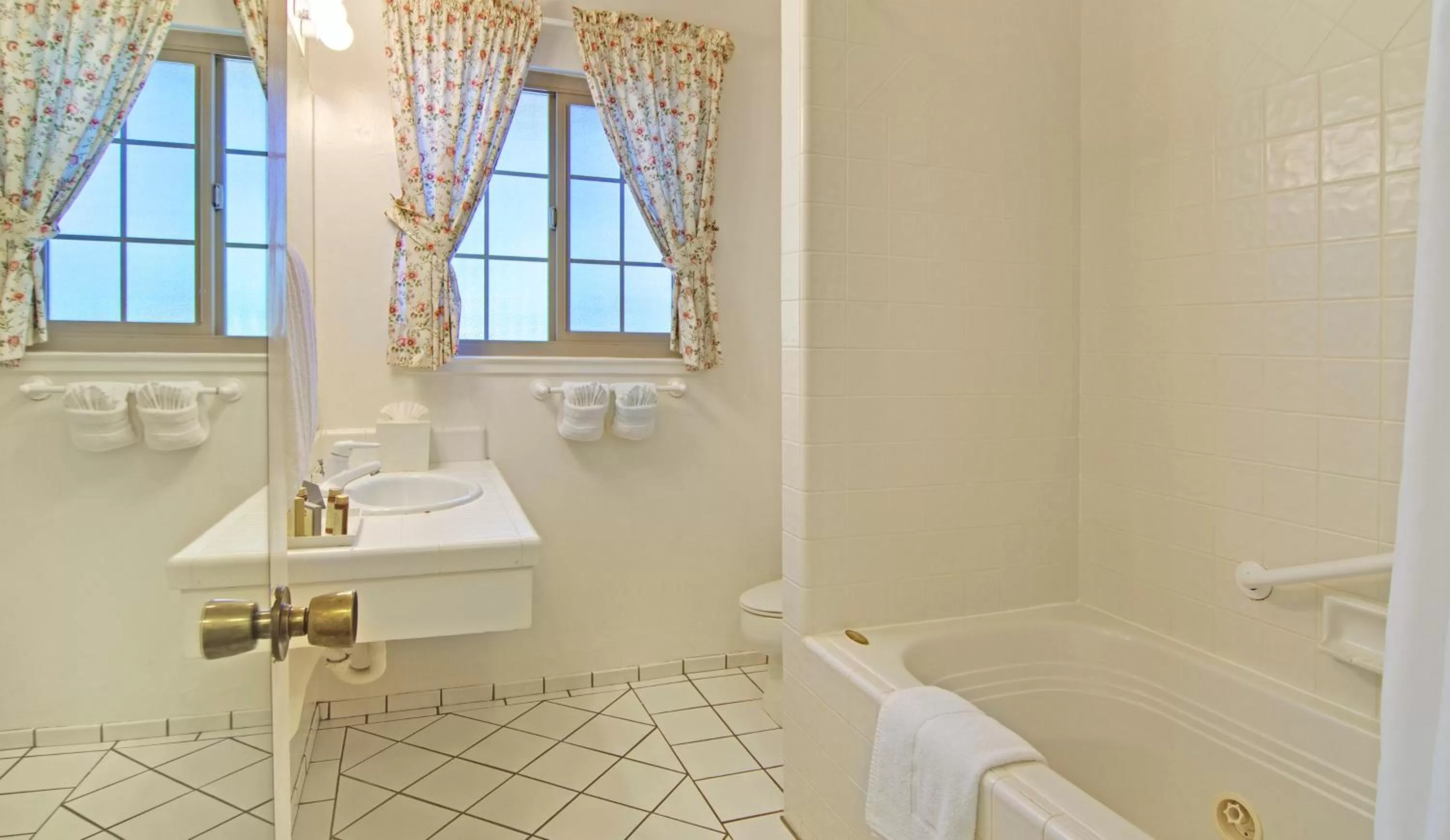 Shower in Svendsgaard's Inn