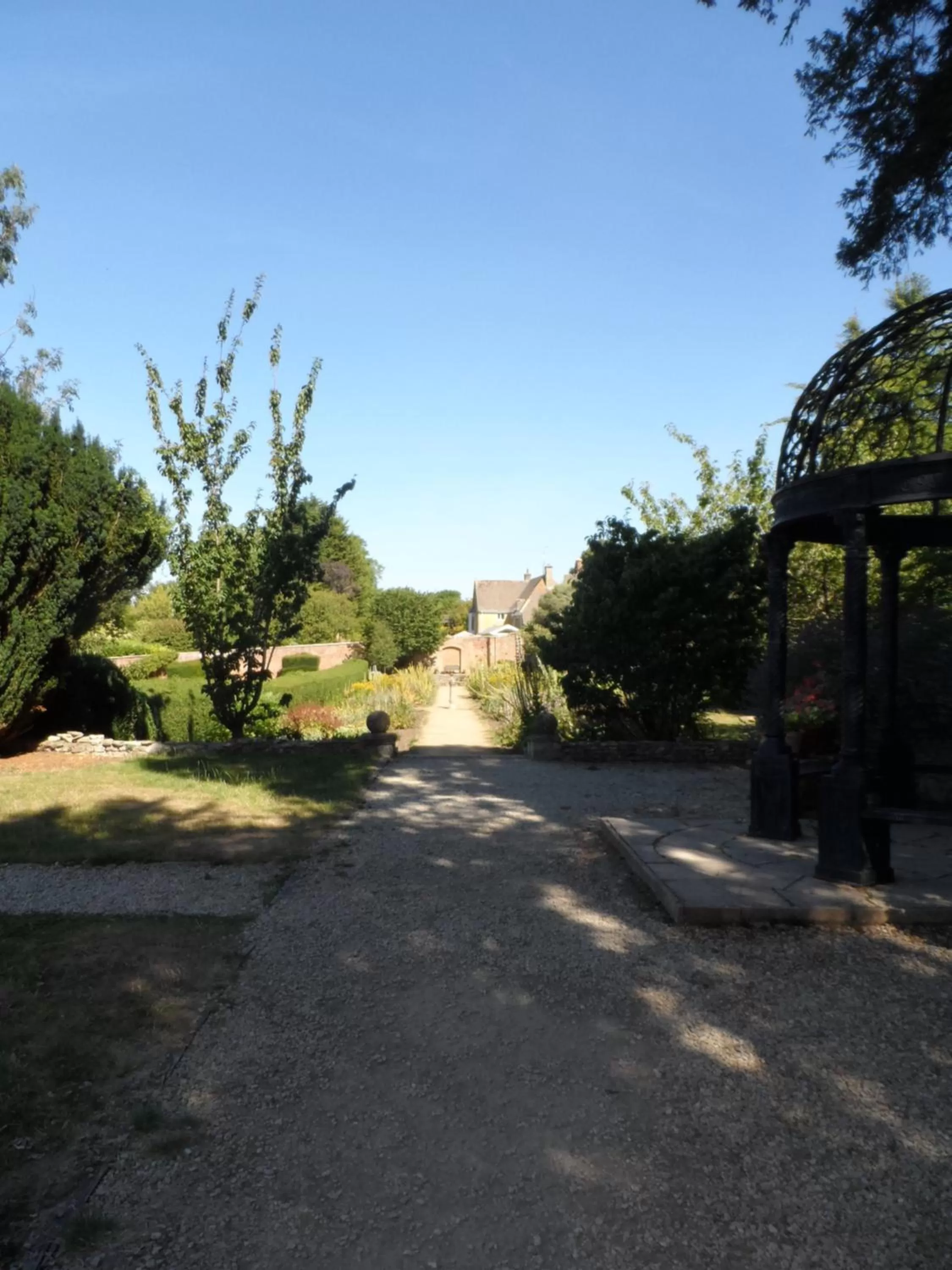 Garden in Stanton House Hotel