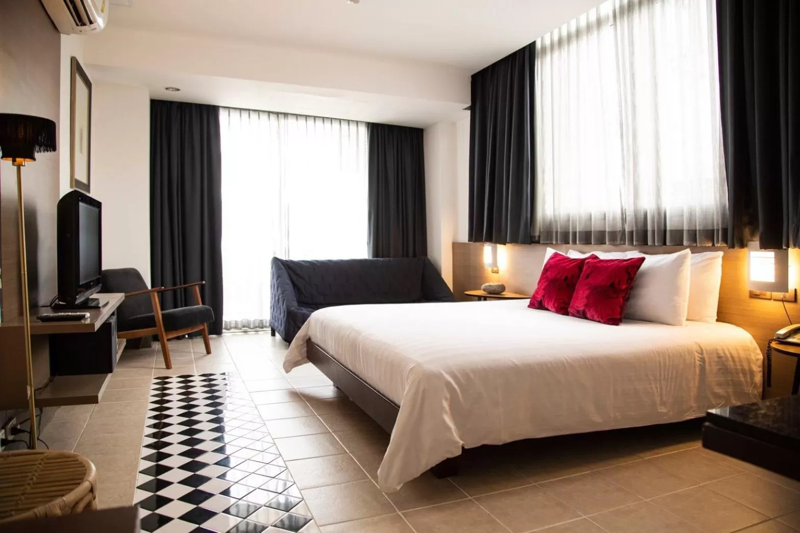 Bedroom, Bed in Baboona Beachfront Living