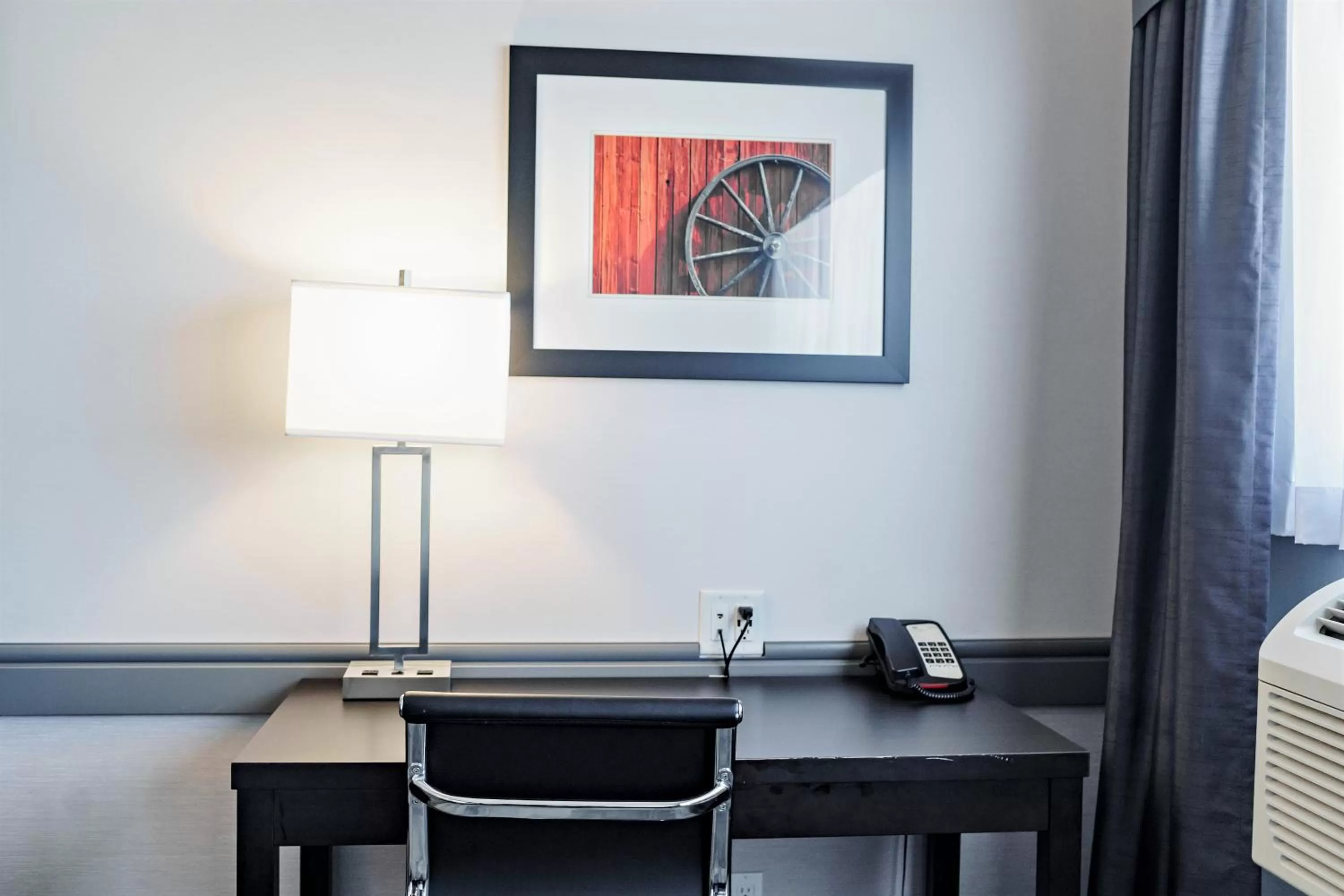 hair dresser in Park Inn by Radisson Edmonton Airport