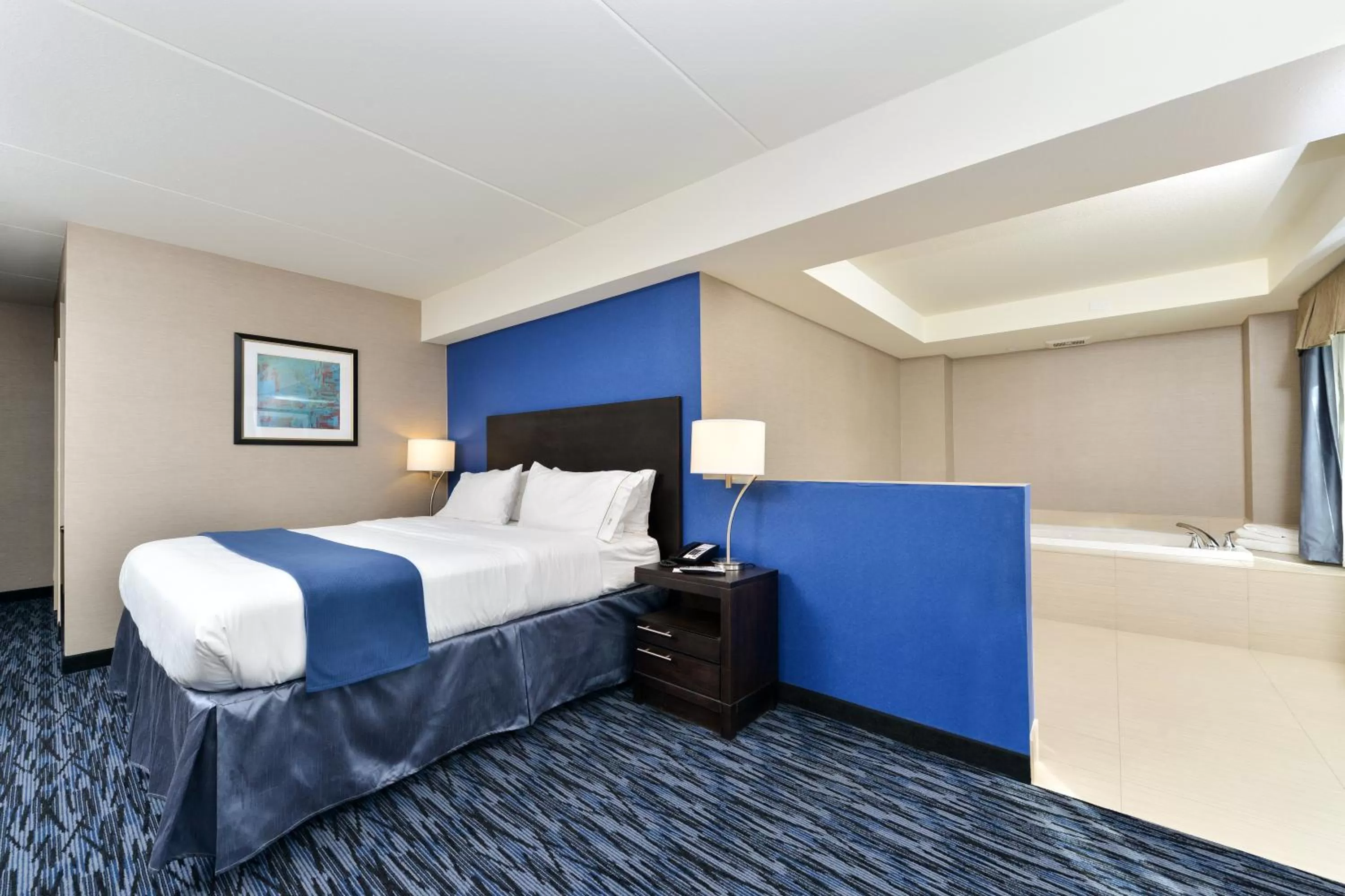 Bedroom, Bed in Holiday Inn Express & Suites Peekskill-Lower Hudson Valley by IHG