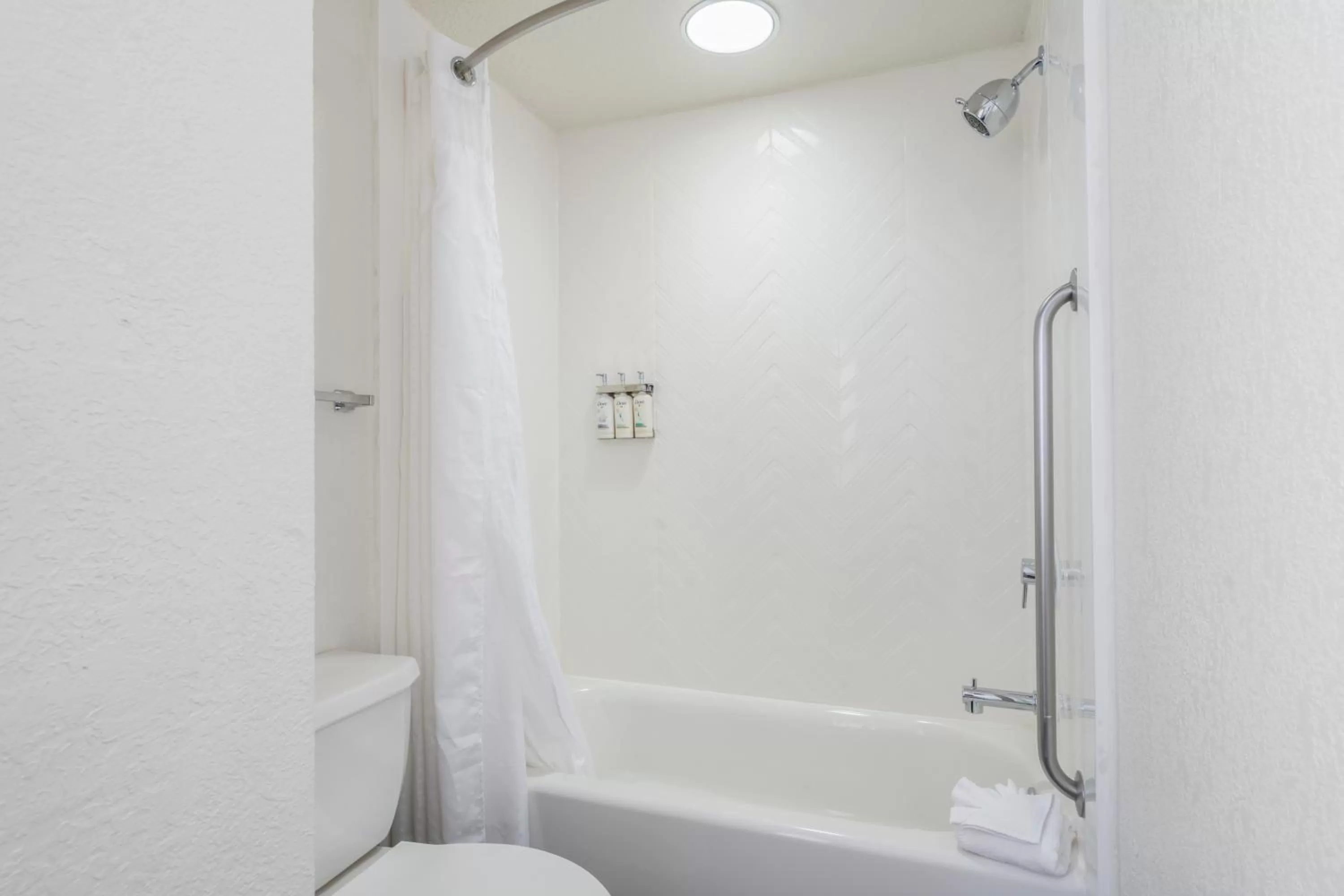 Shower in Holiday Inn Orlando International Dr-ICON by IHG