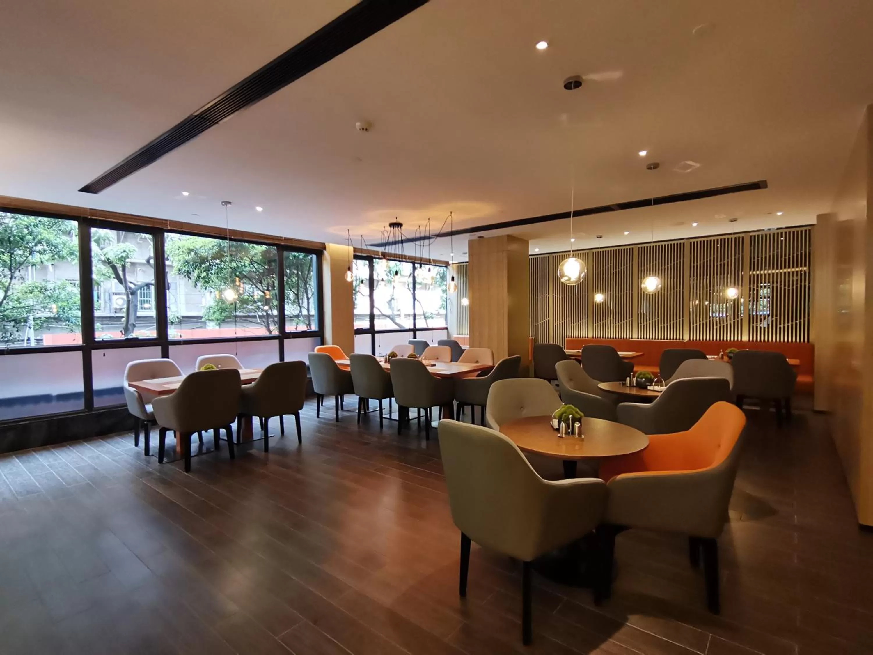 Dining area in Paco Hotel BeiJing Road Metro Guangzhou