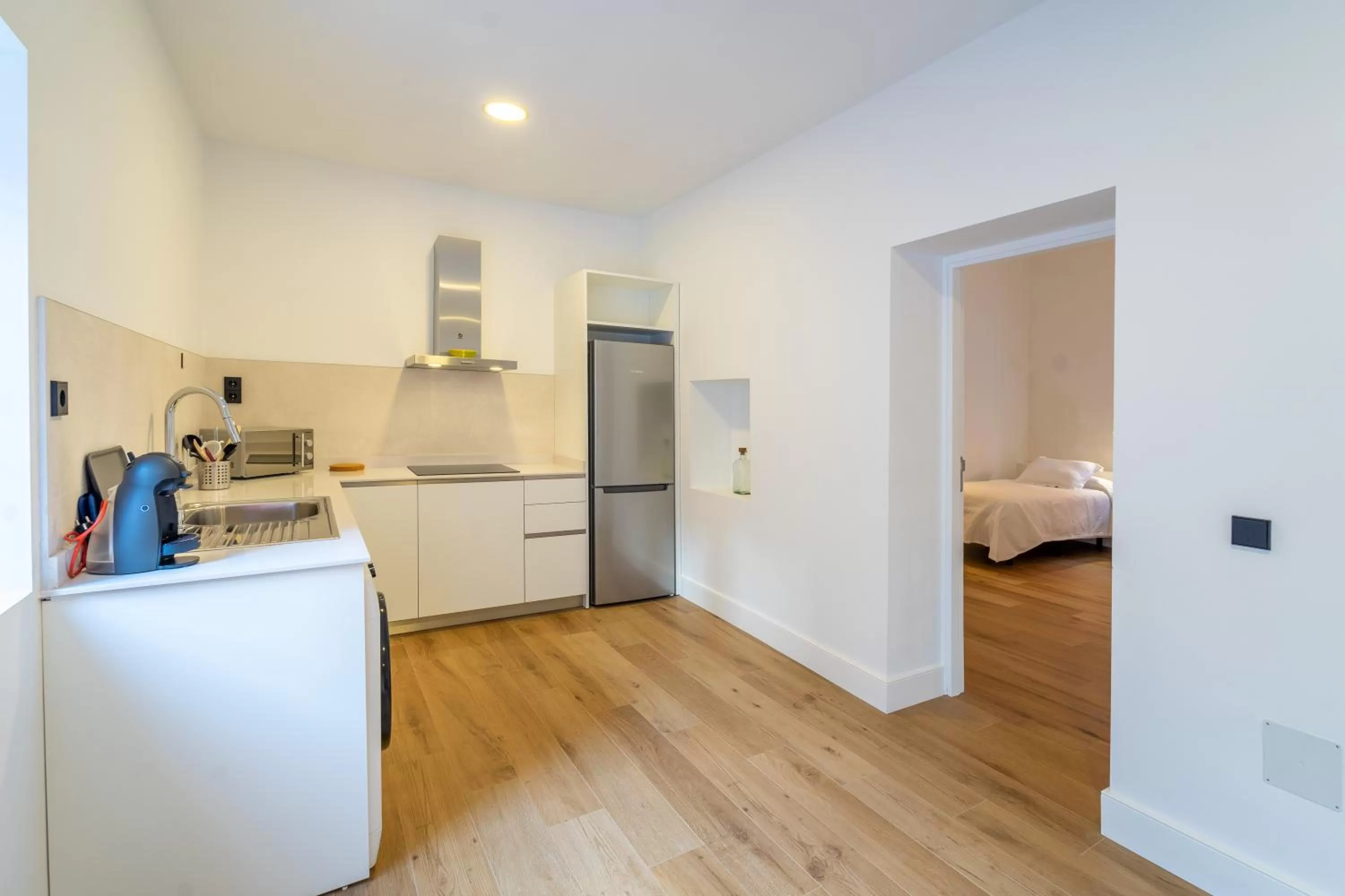 Kitchen or kitchenette in Albor Suites