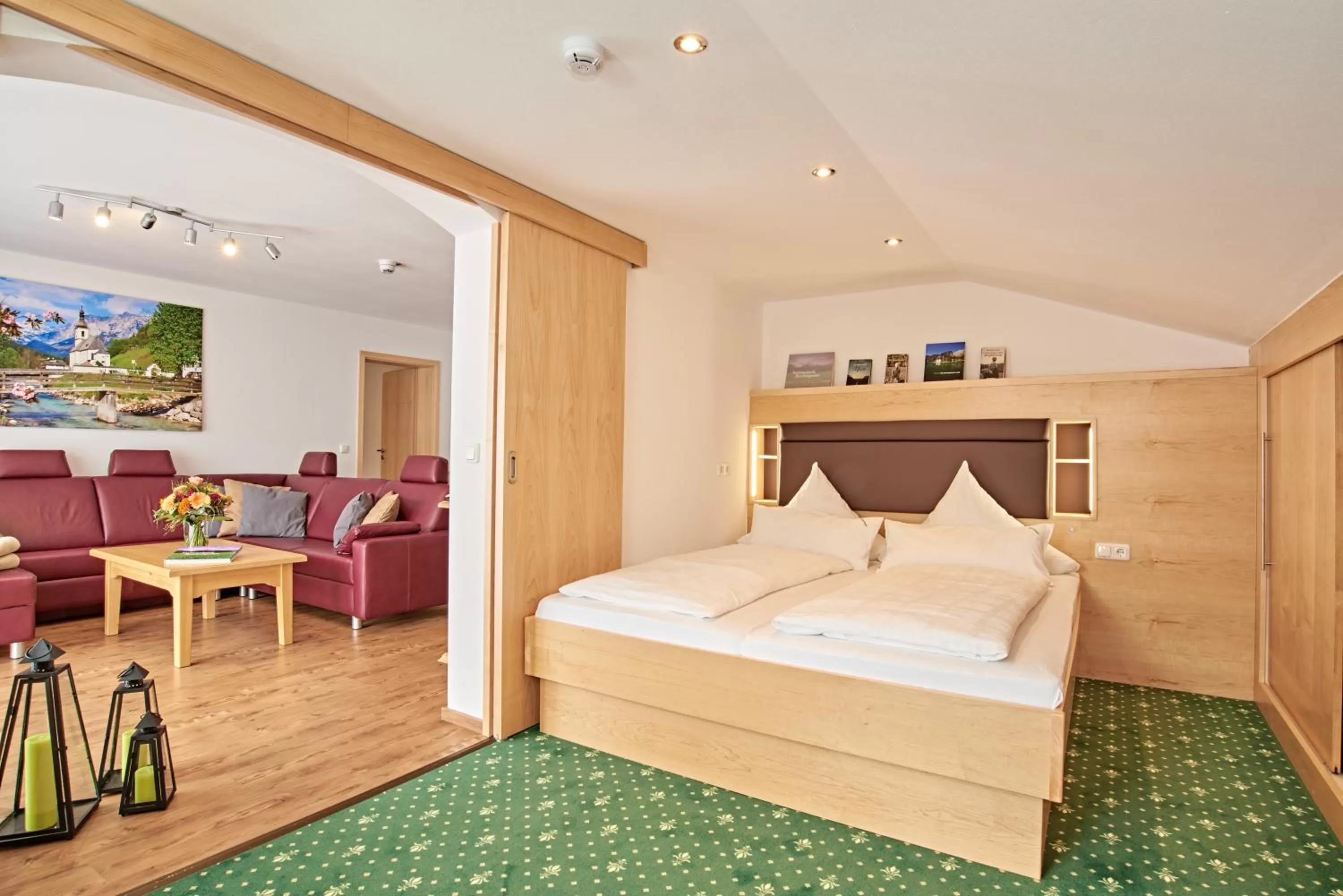 Deluxe Two-Bedroom Apartment in Hotel Gruenberger