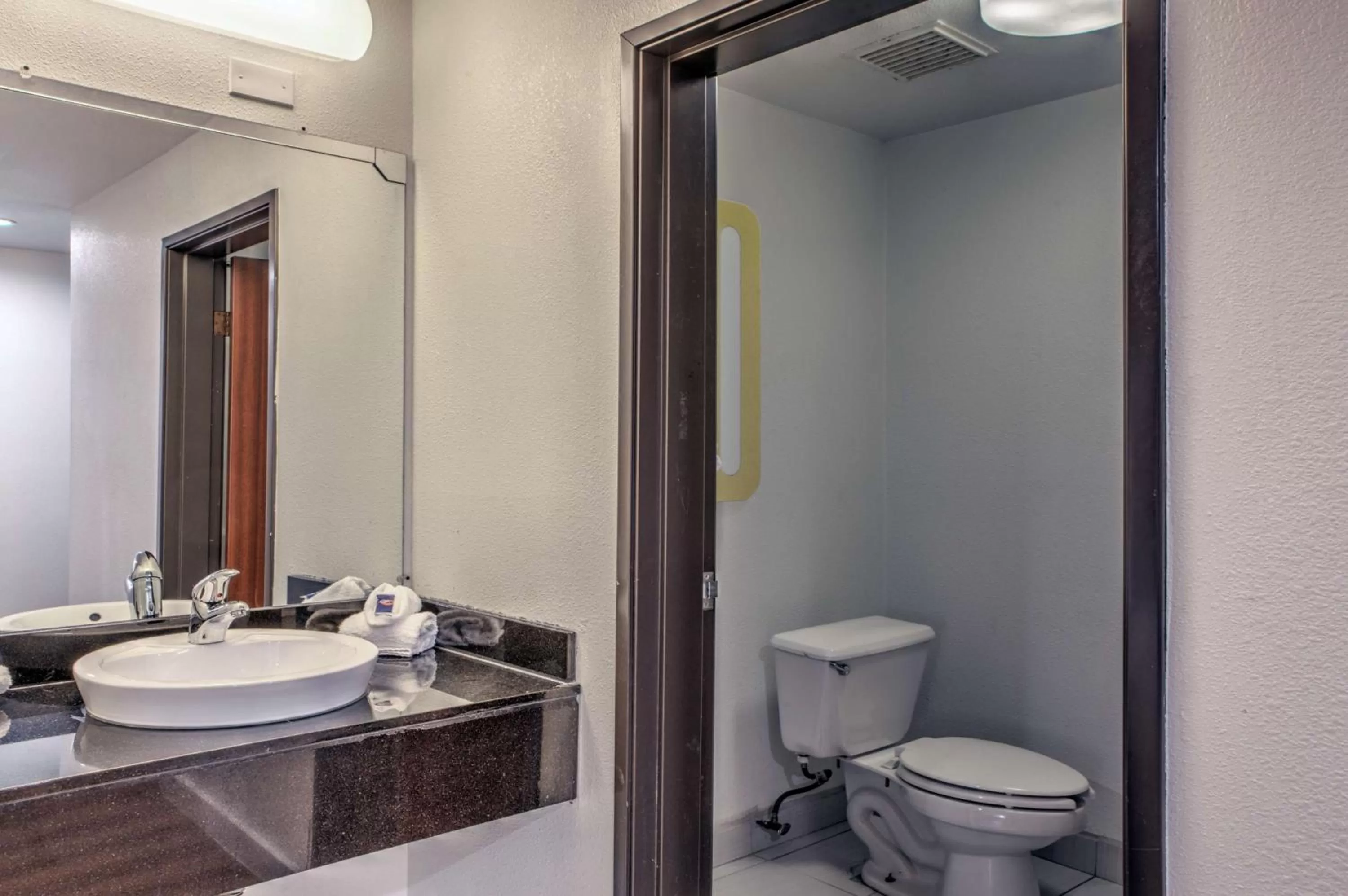 Toilet in Motel 6-Dallas, TX - Northwest