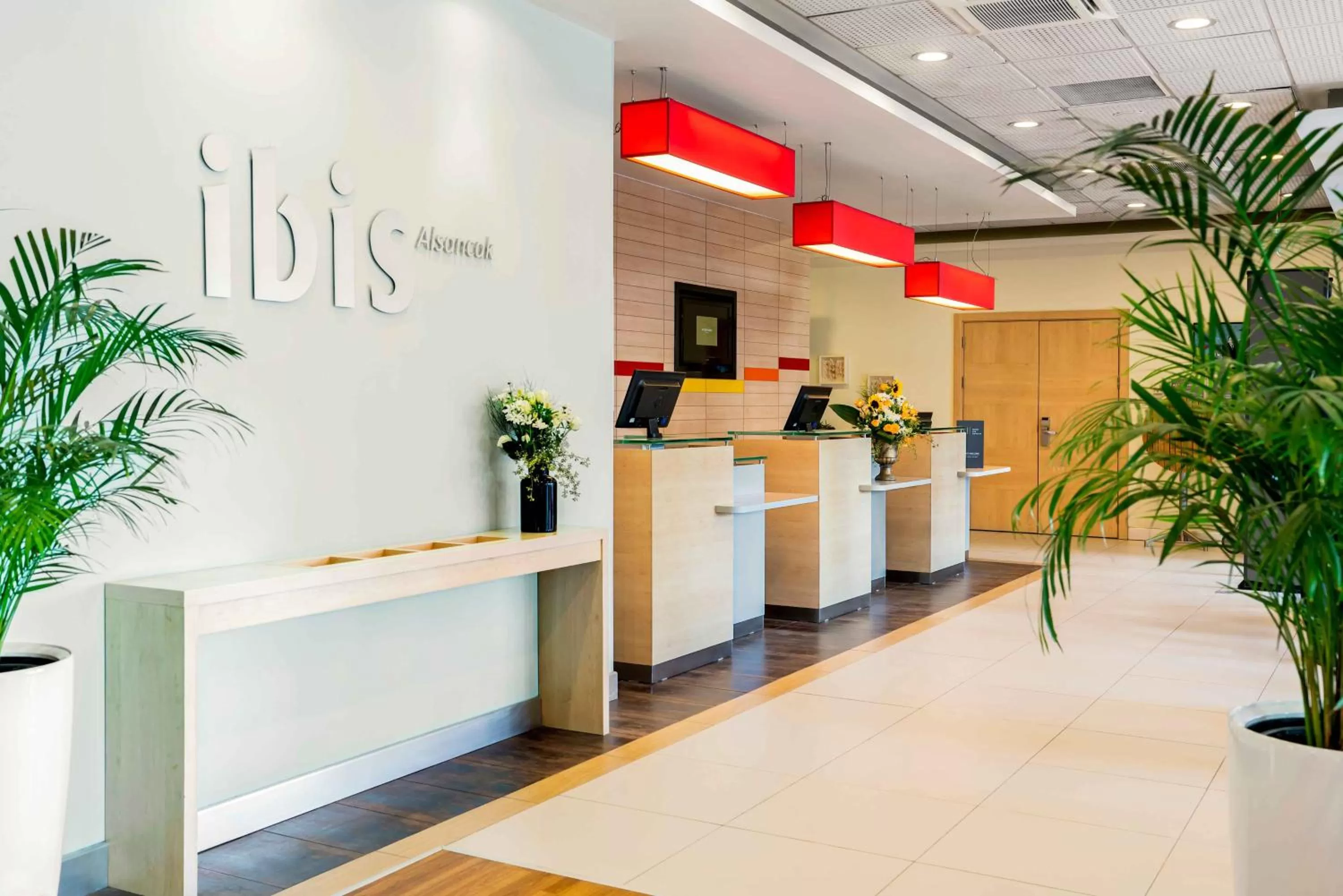 Lobby or reception in Ibis Izmir Alsancak