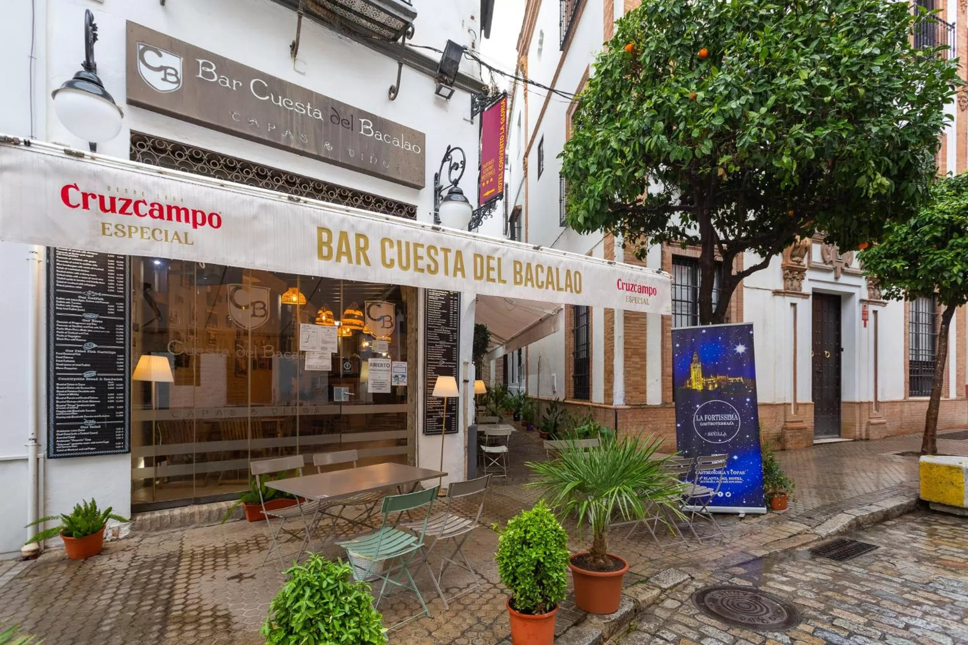 Property building in Hotel Convento La Gloria